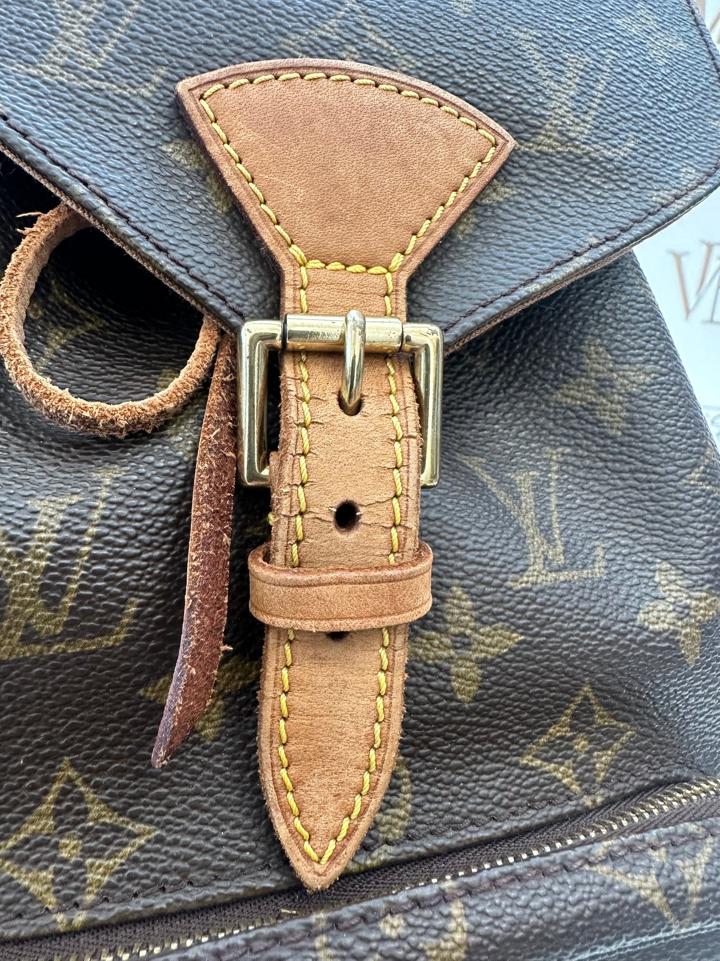 016867 - Louis Vuitton Montsouris MM