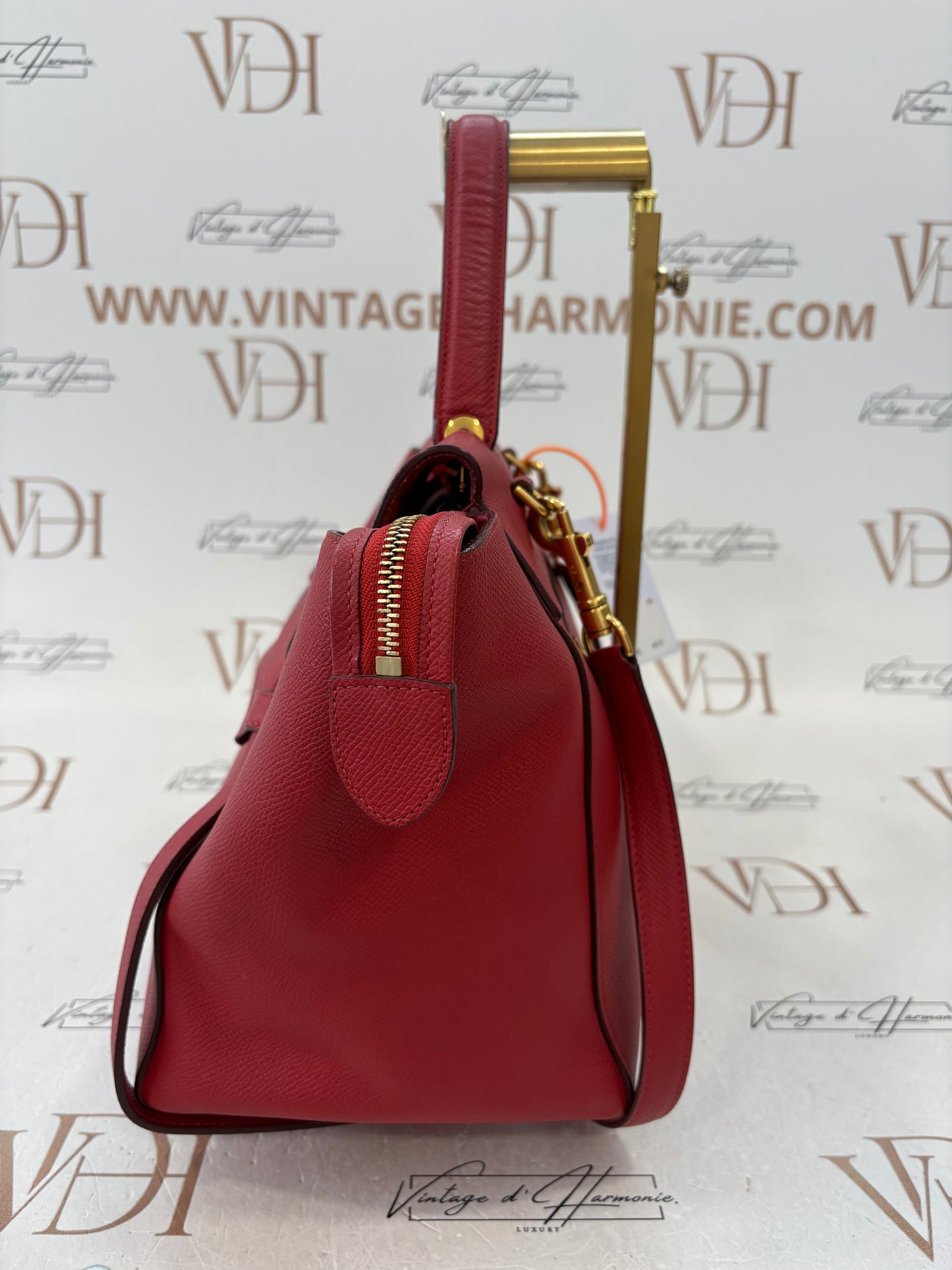 384192 - Céline Belt