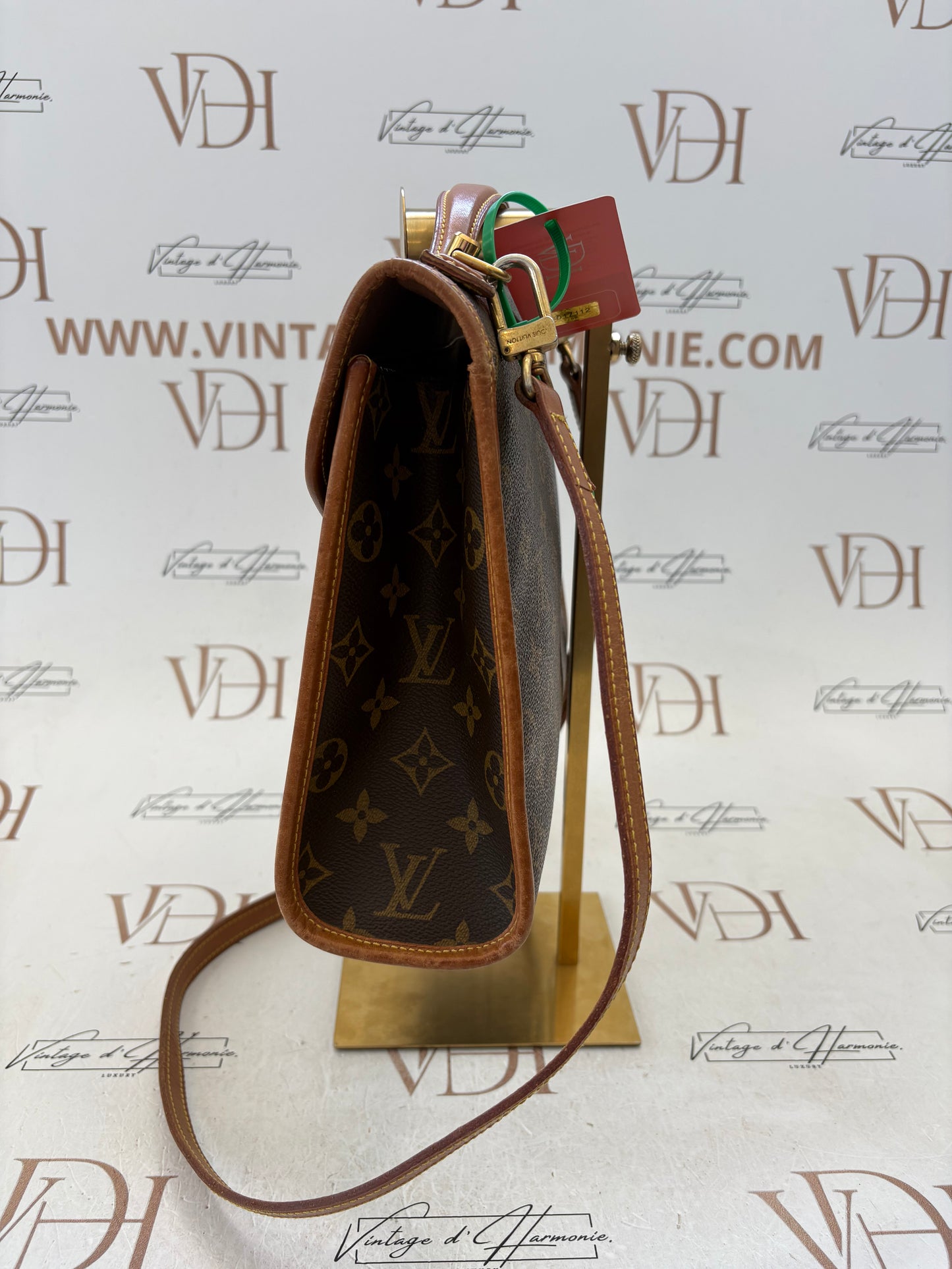 017112 - Louis Vuitton Belair