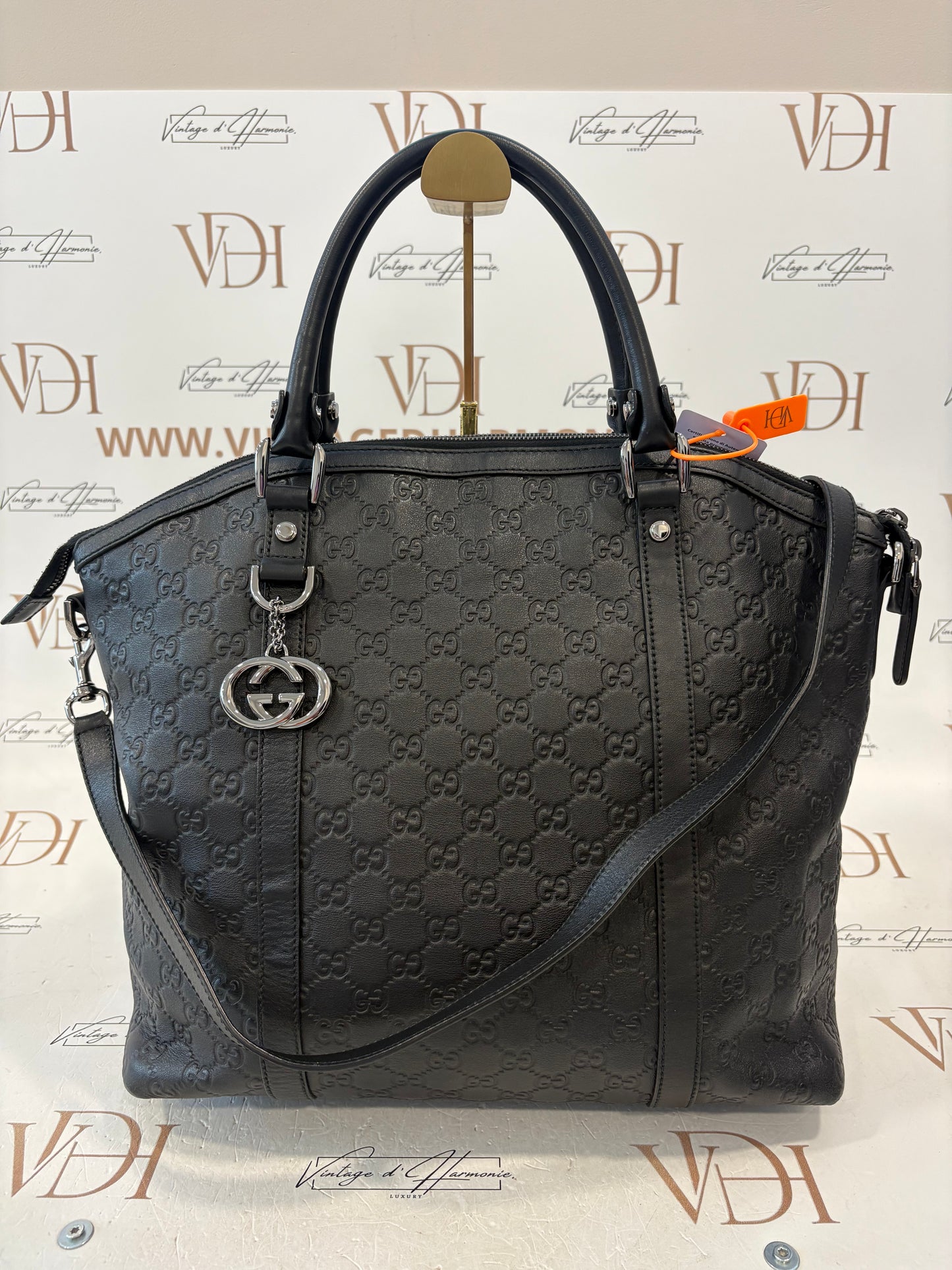 384289 - Gucci Black