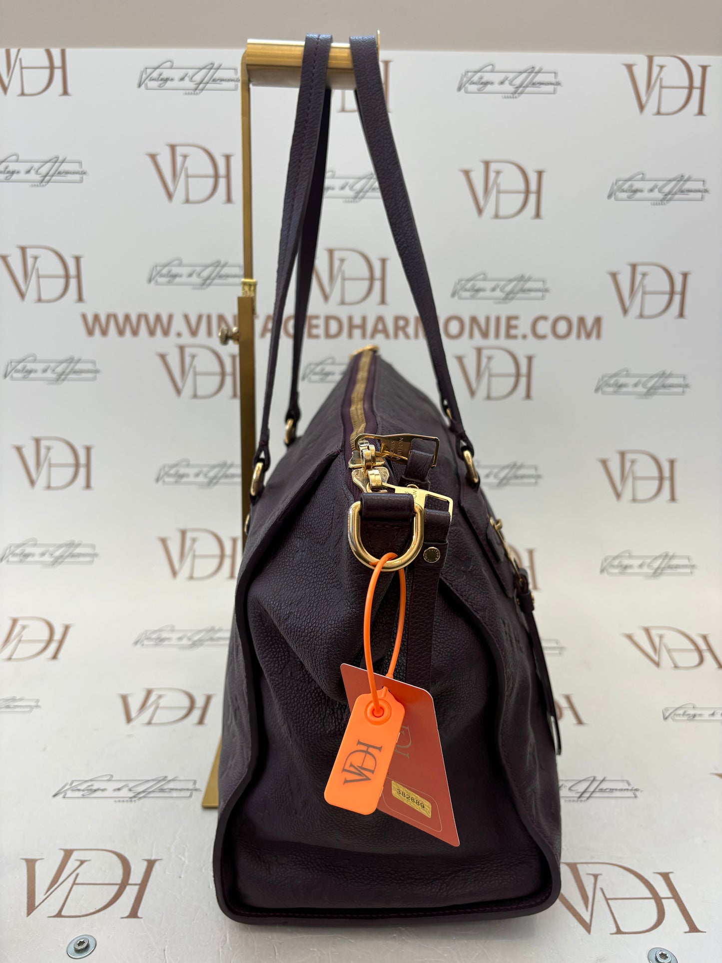 382889 - Louis Vuitton Lumineuse