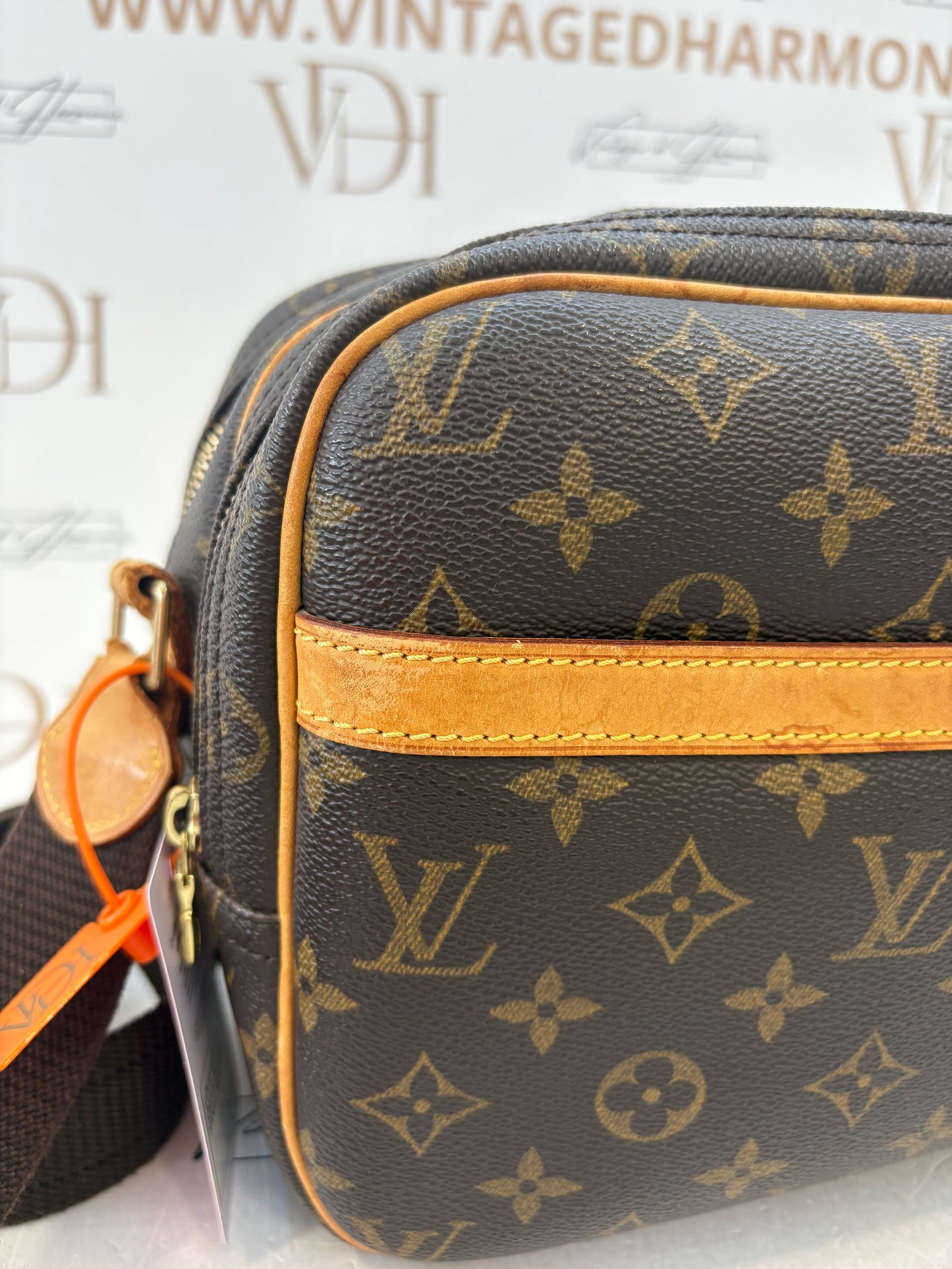 018226 - Louis Vuitton Reporter PM