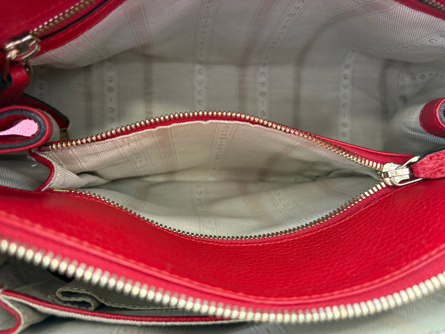 383895 - Gucci Red