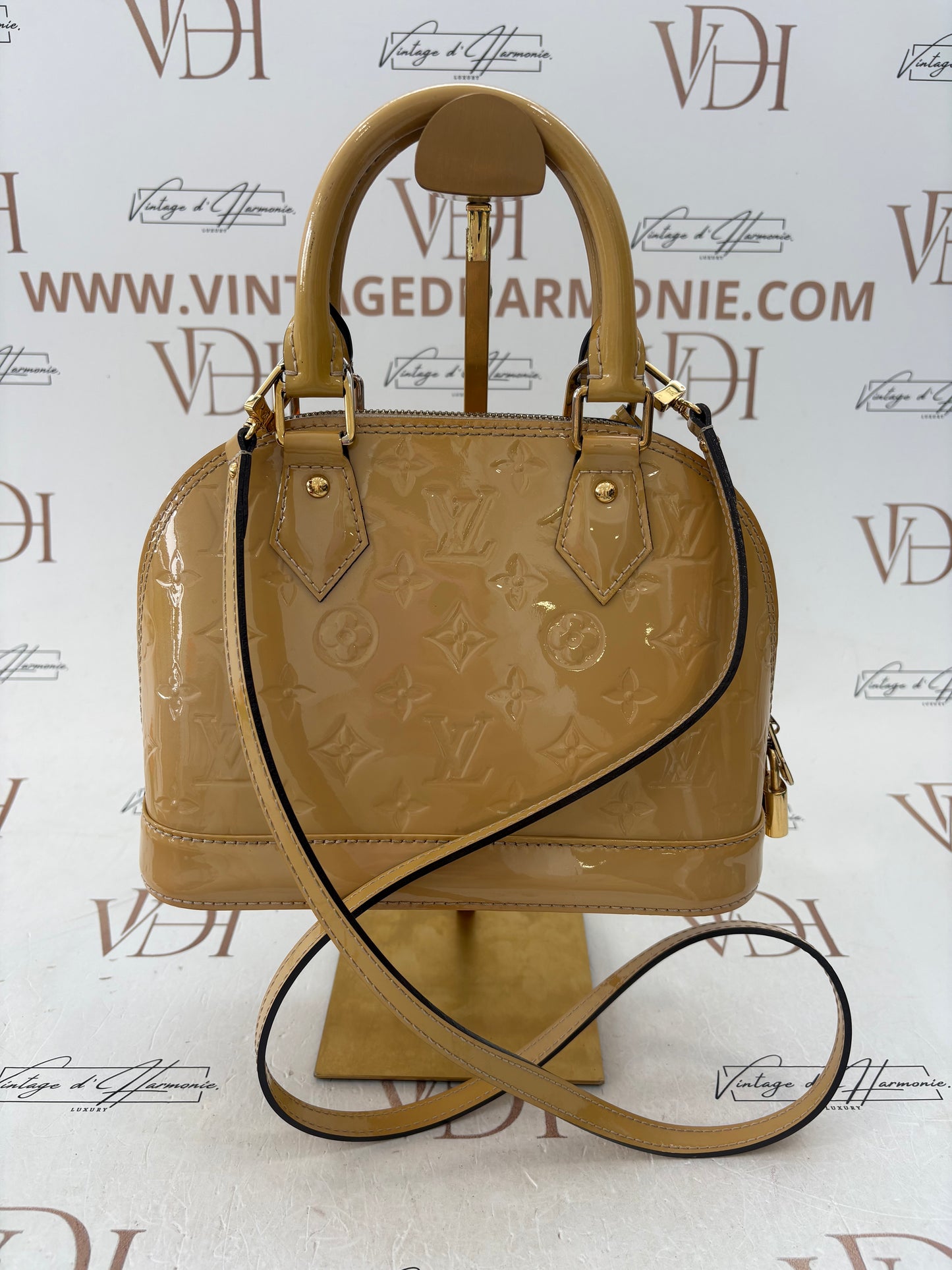384071 - Louis Vuitton Alma BB