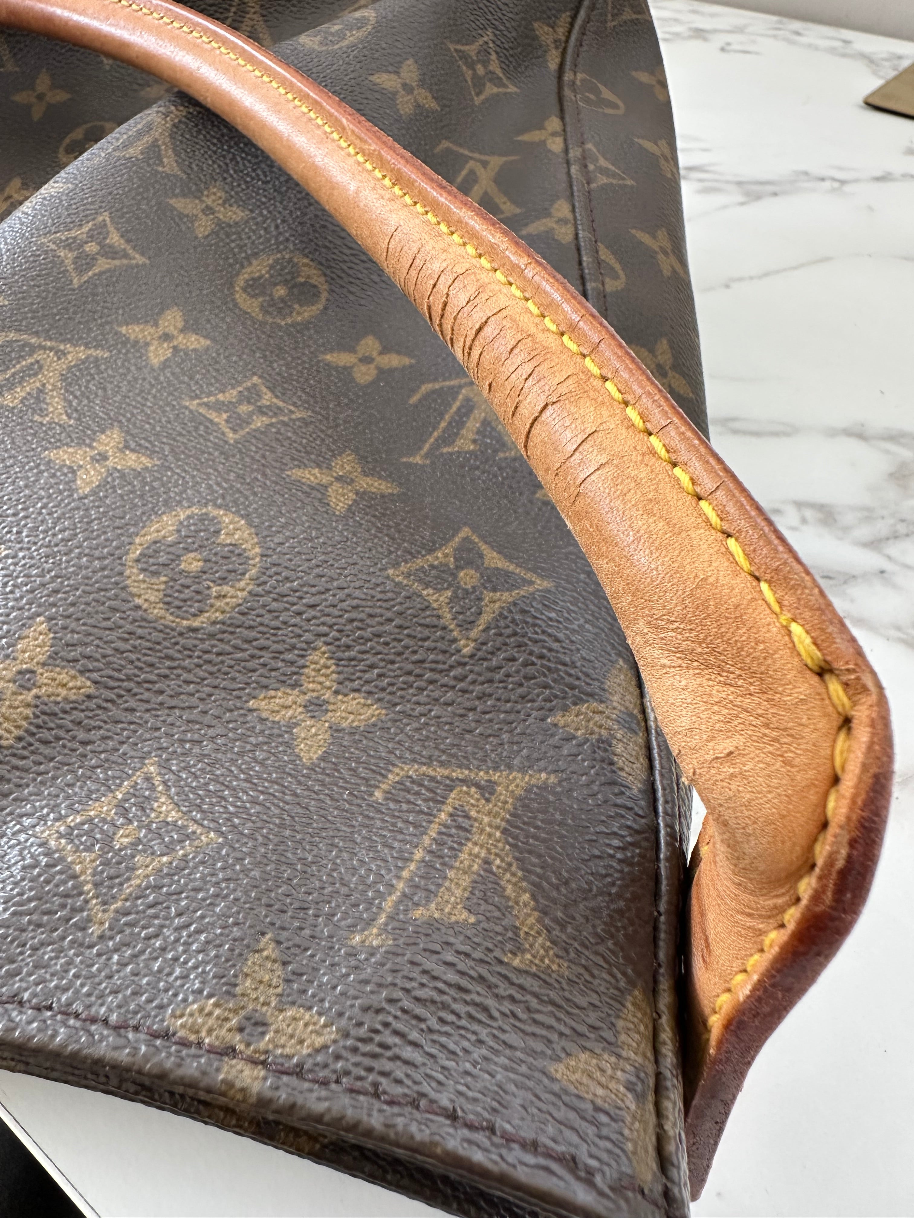 Louis Vuitton Looping GM