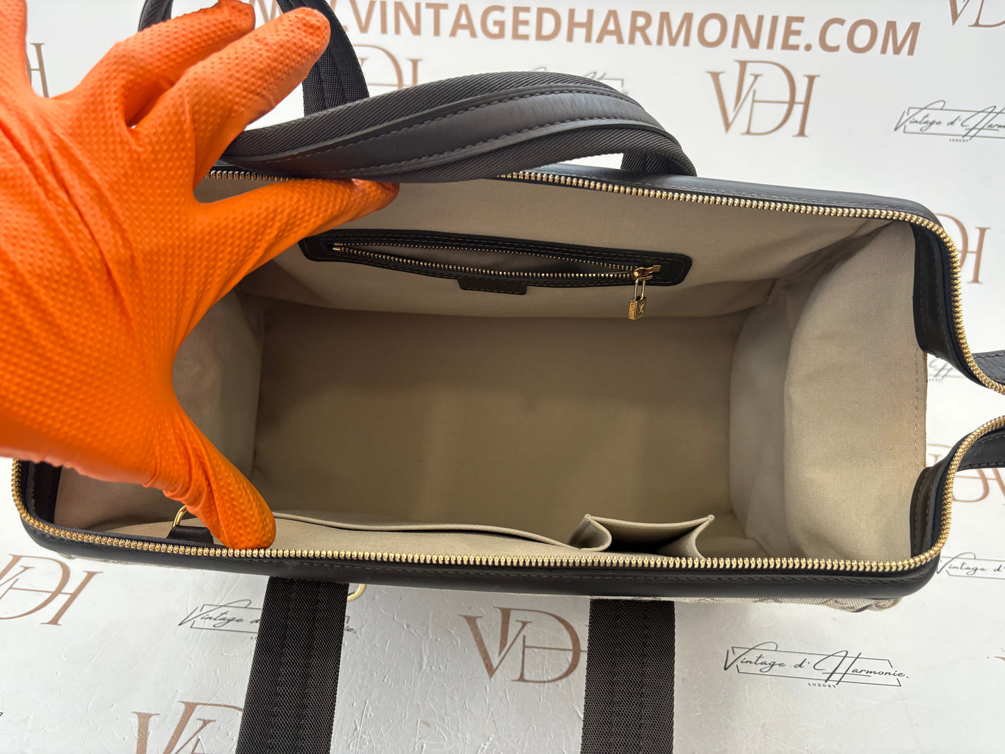 018777 - Louis Vuitton Khaki Mini Josephine GM
