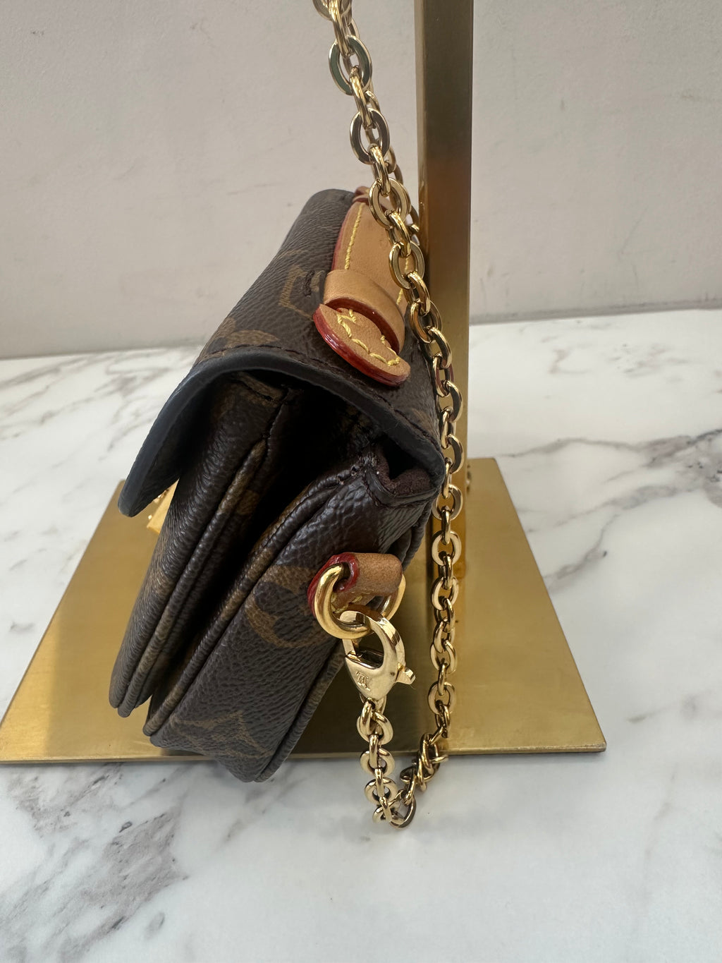 Louis Vuitton Pochette Metis