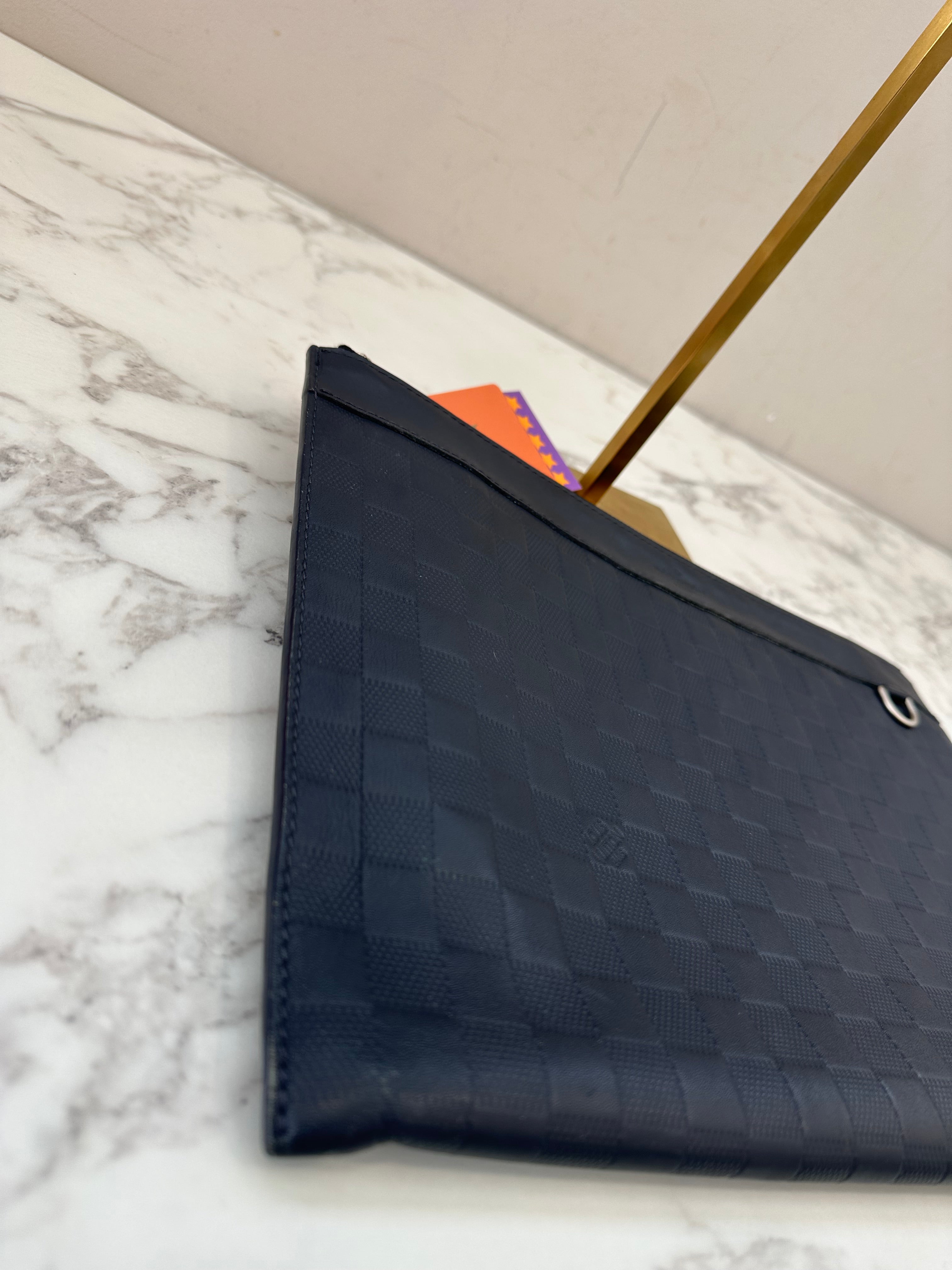 Louis Vuitton Damier infini Pochette discovery