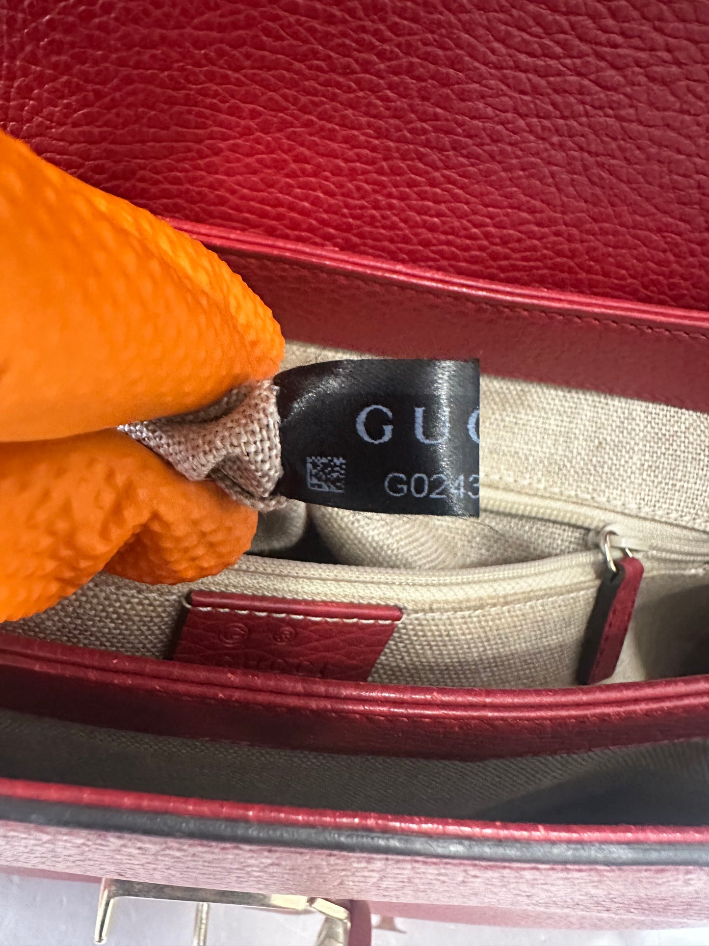 382733 - Gucci Interlocking