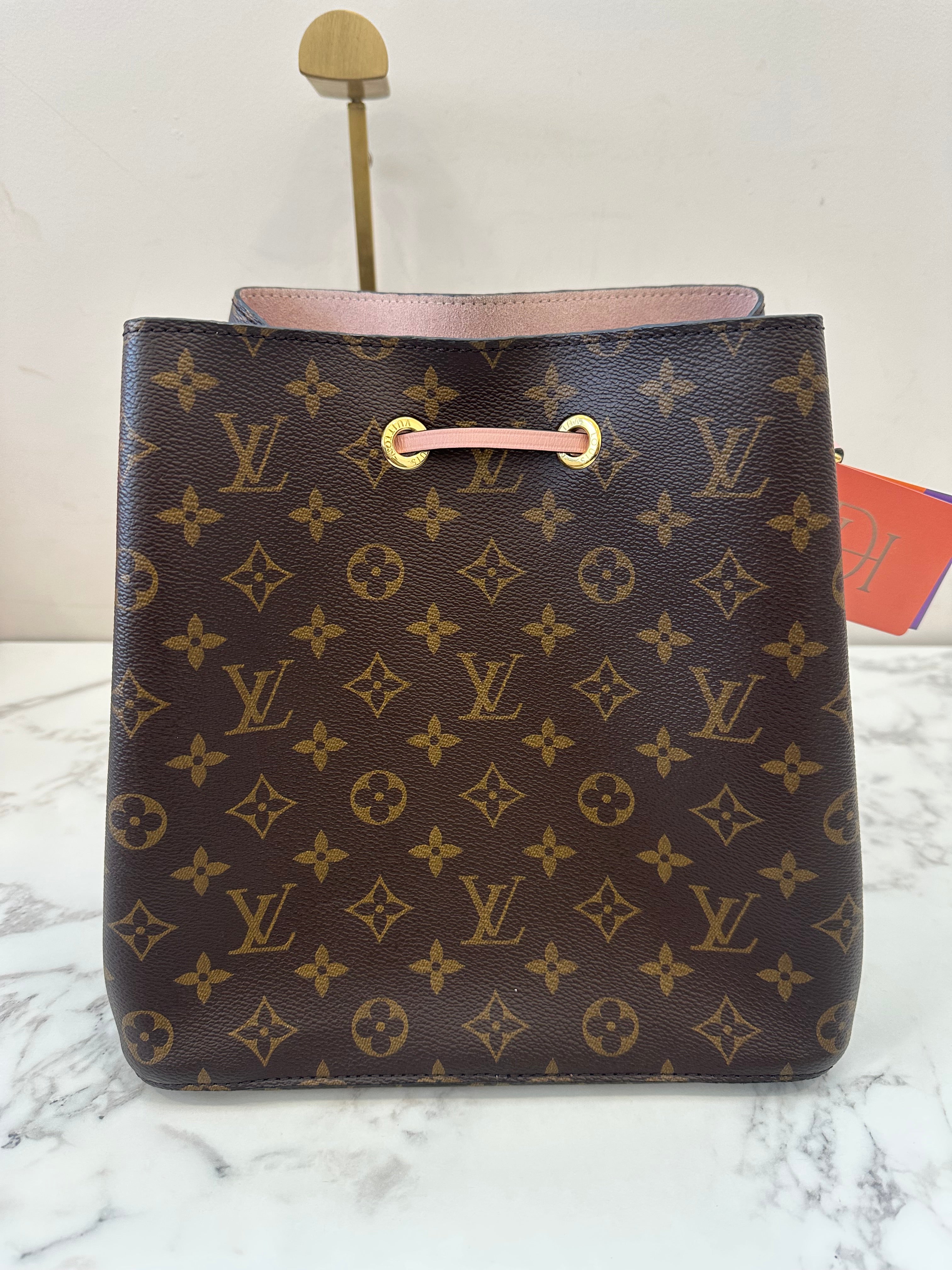Louis Vuitton NeoNoé Pink