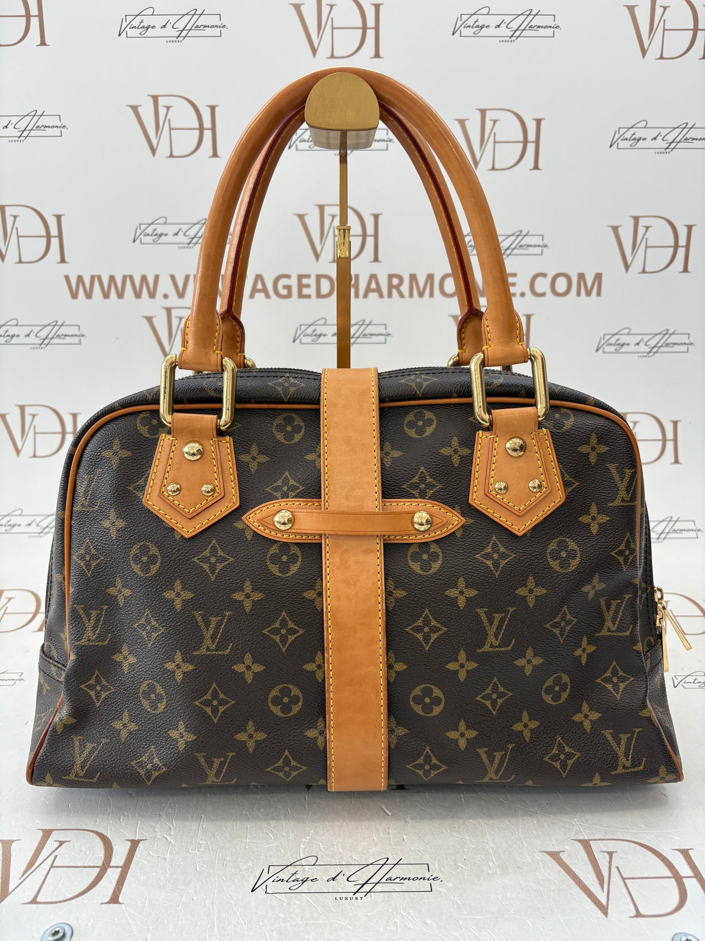 017664 - Louis Vuitton Manhattan GM
