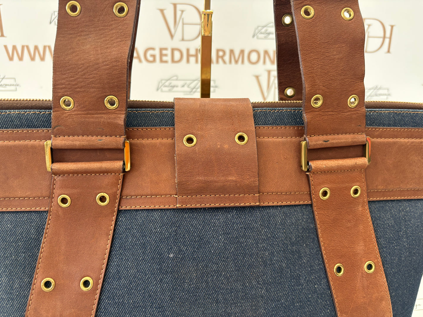 018158 - Christian Dior Blue Denim Street
