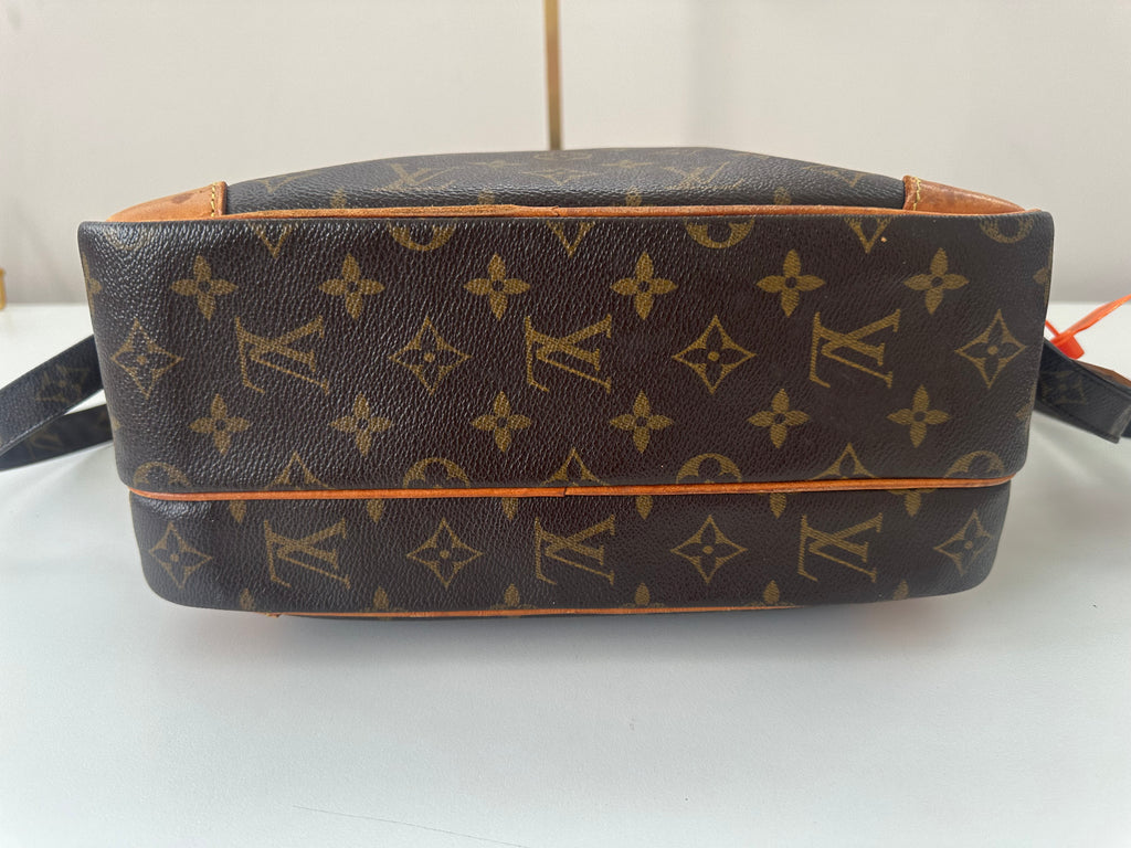 Louis Vuitton Nile