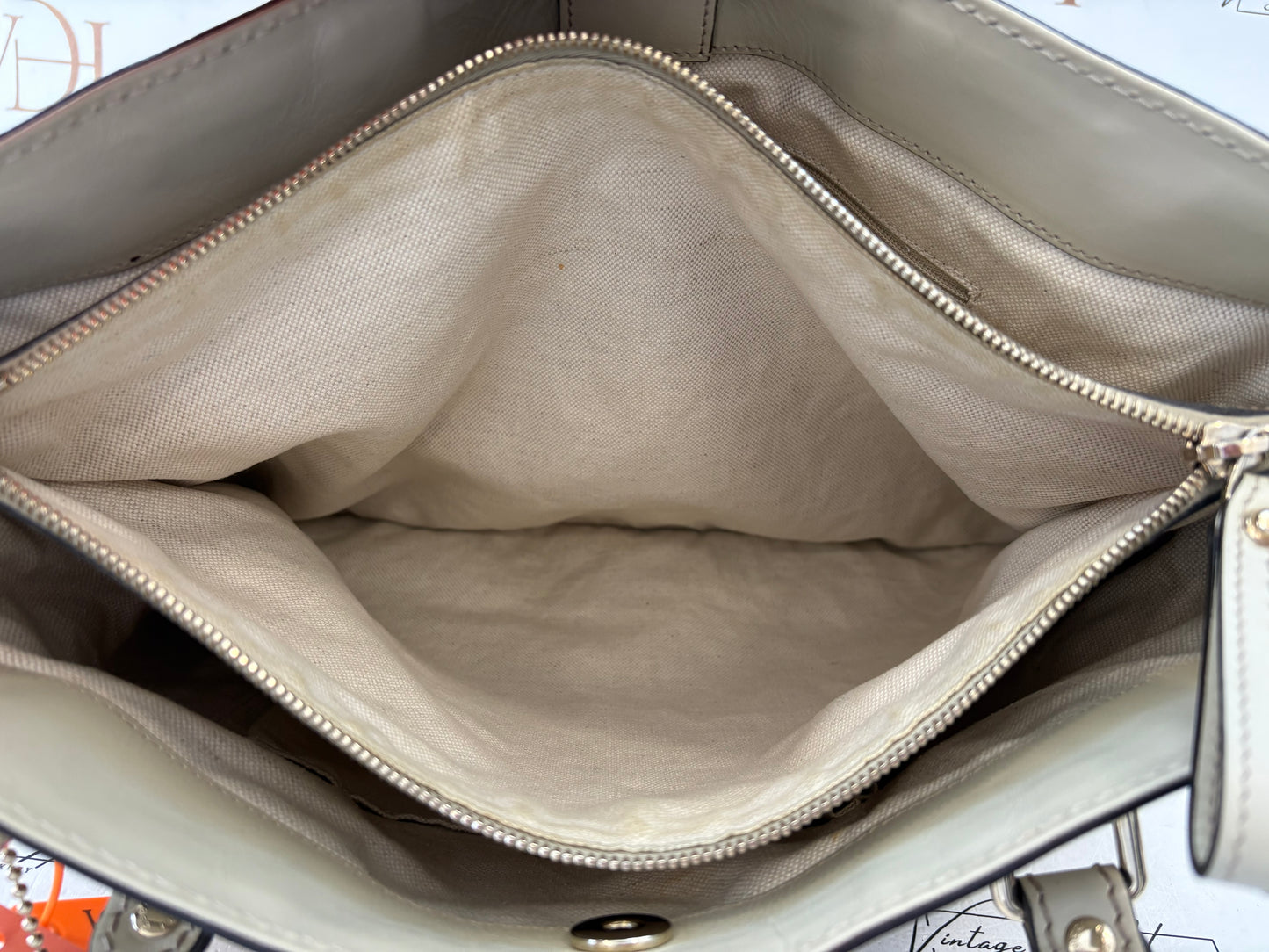 201064 - Gucci Sukey