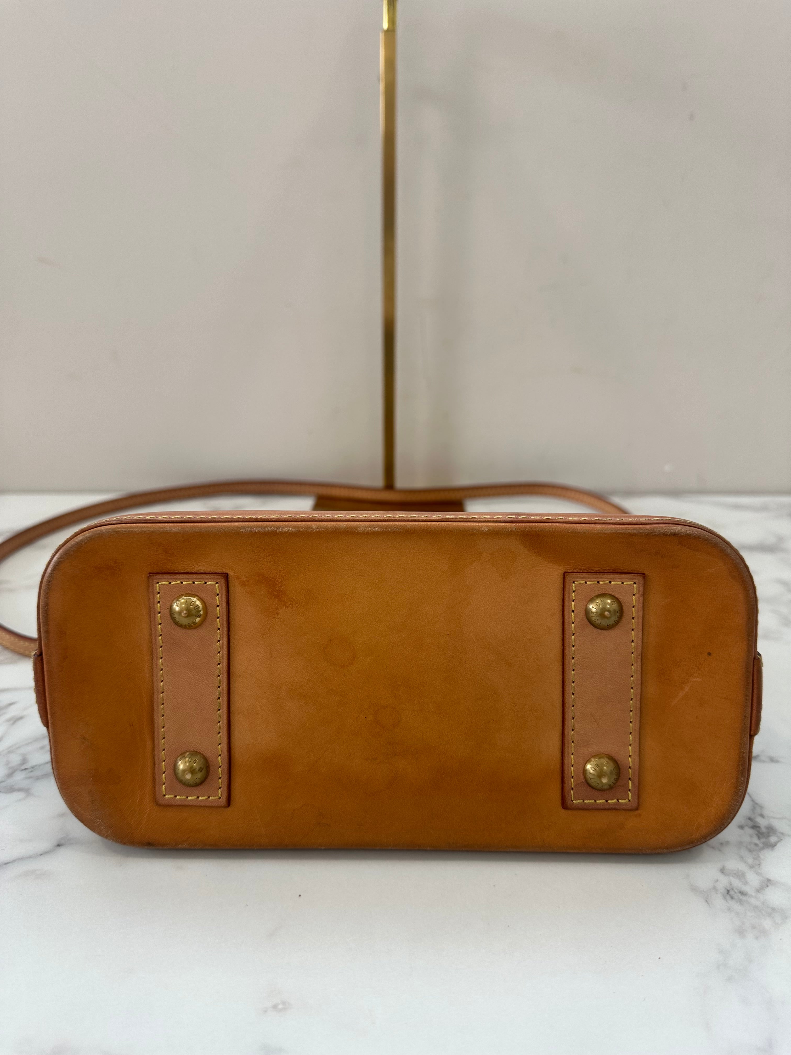 Louis Vuitton Alma BB Monogram