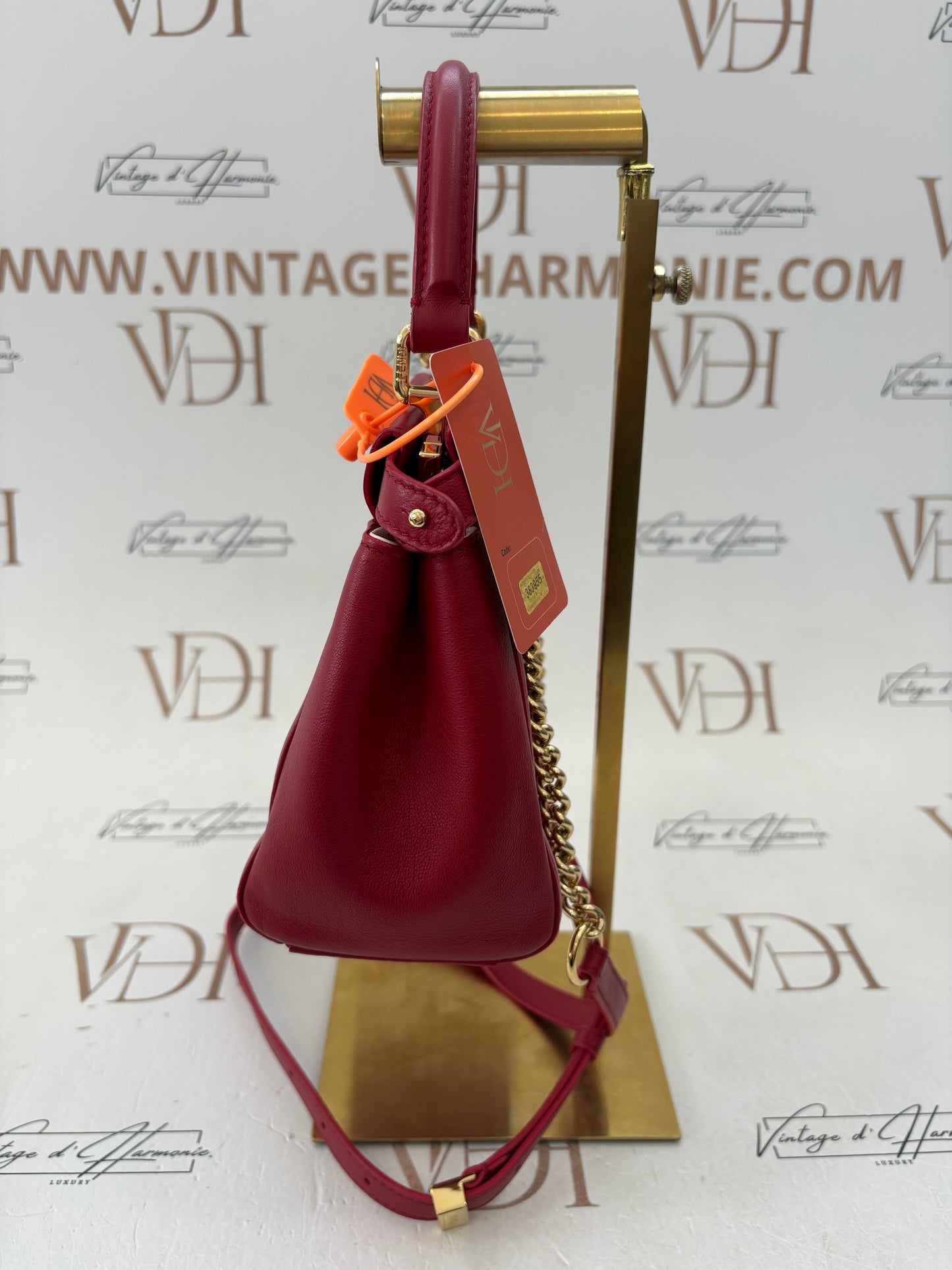 383955 - Fendi Peekaboo