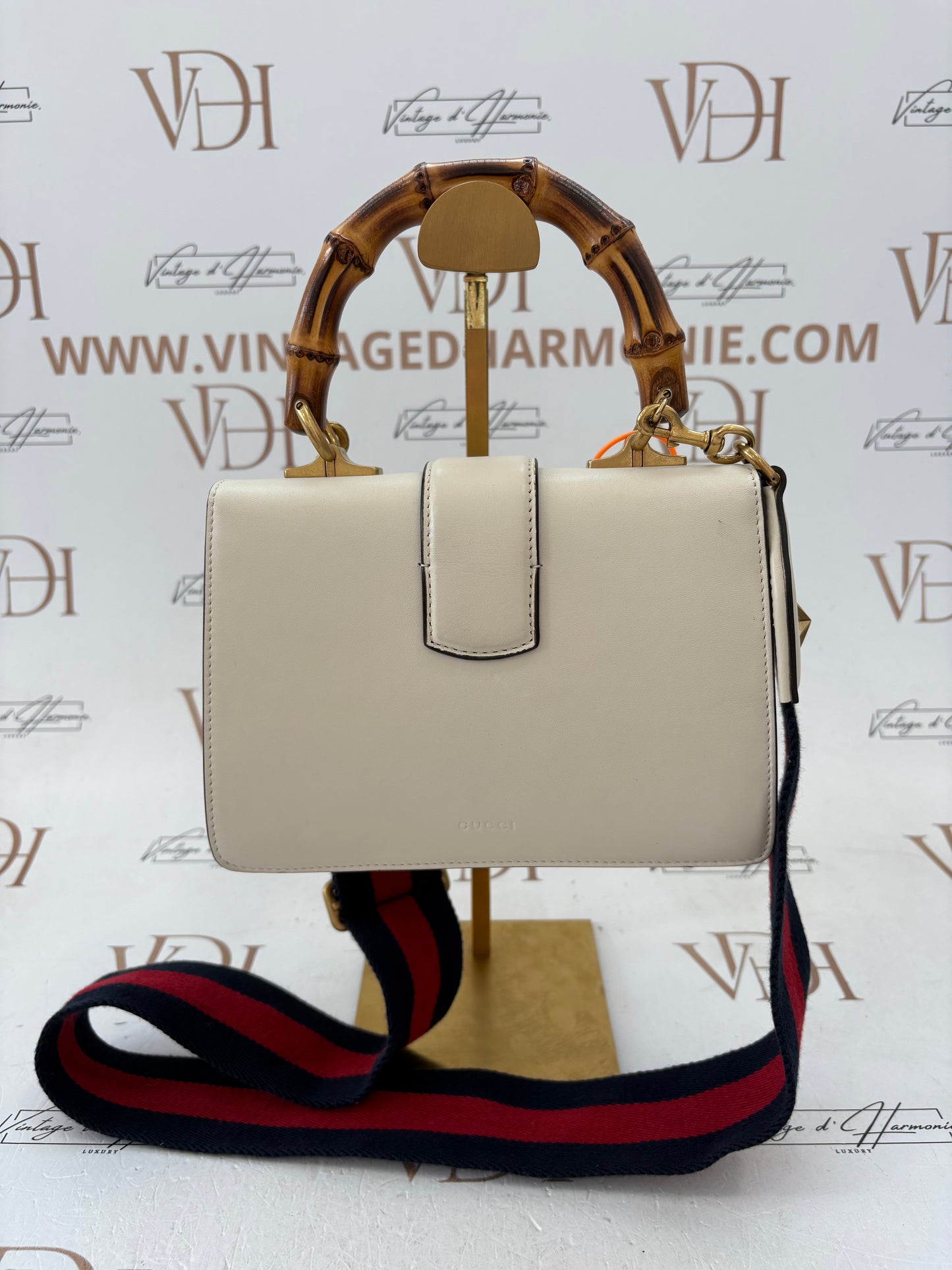 201665 - Gucci Dionysus