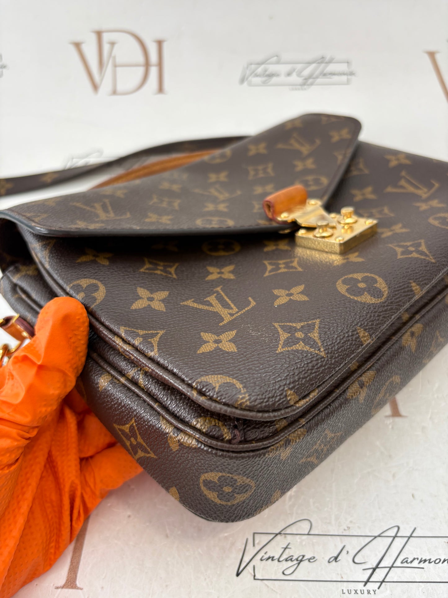 200811 - Metis Louis Vuitton