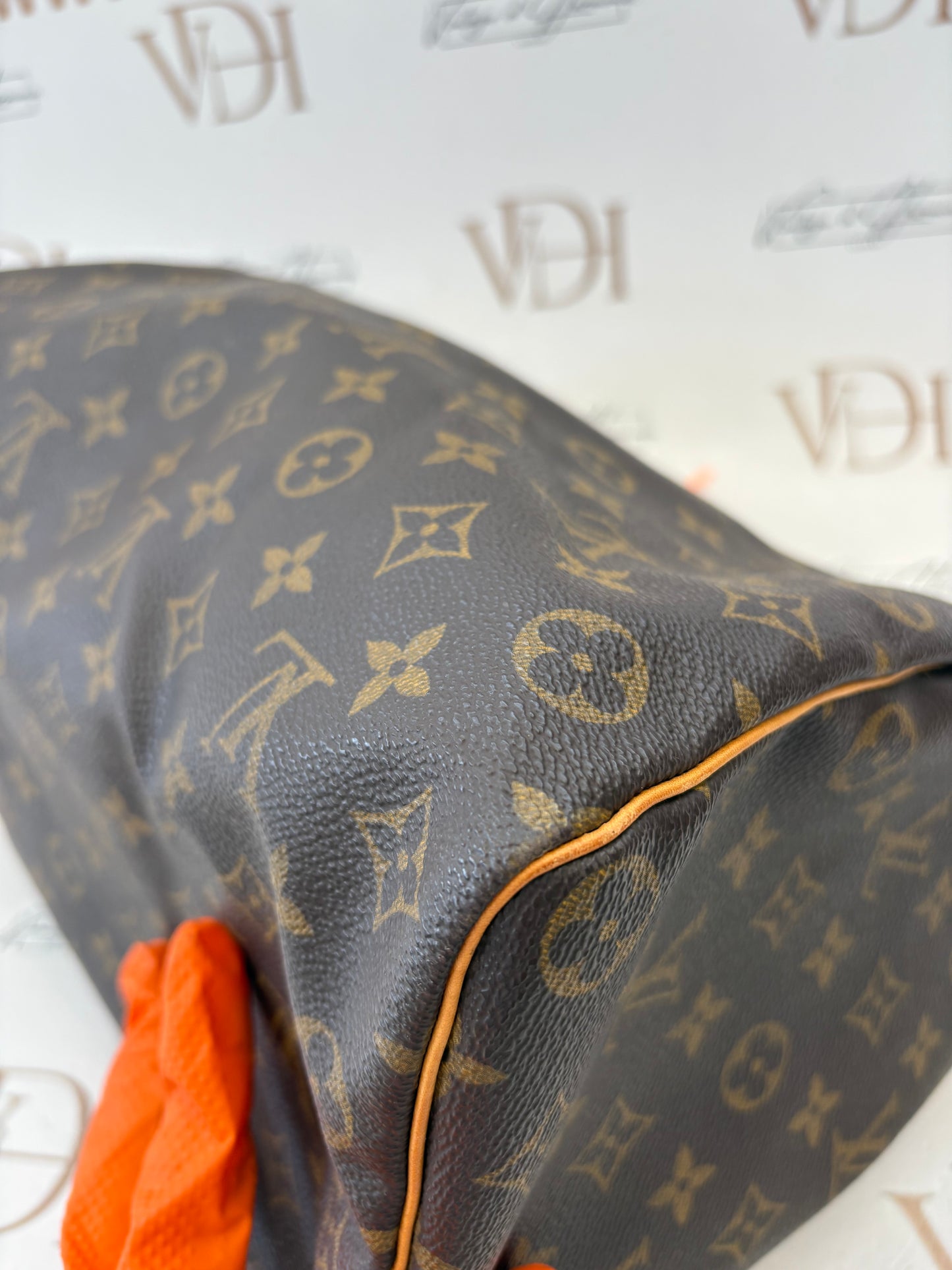 018424 - Louis Vuitton Speedy 35