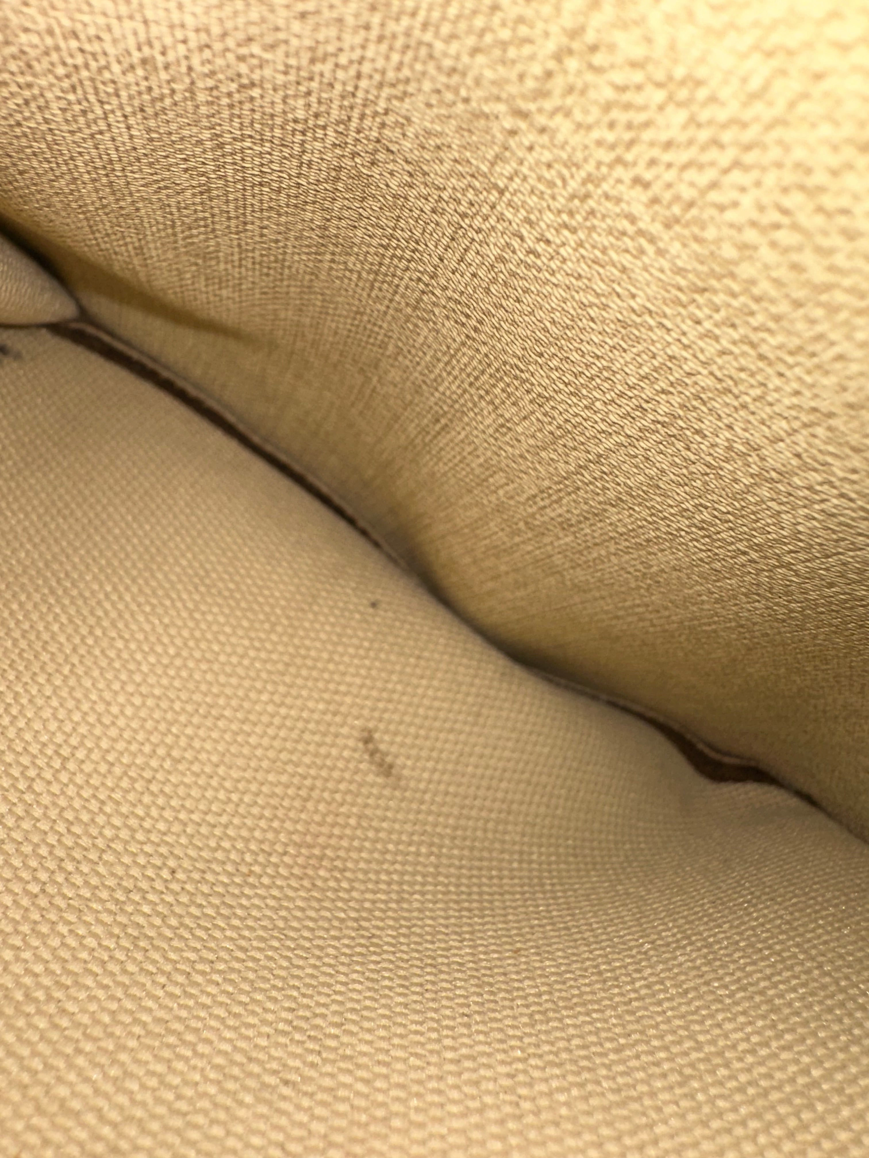 Louis Vuitton Deauville