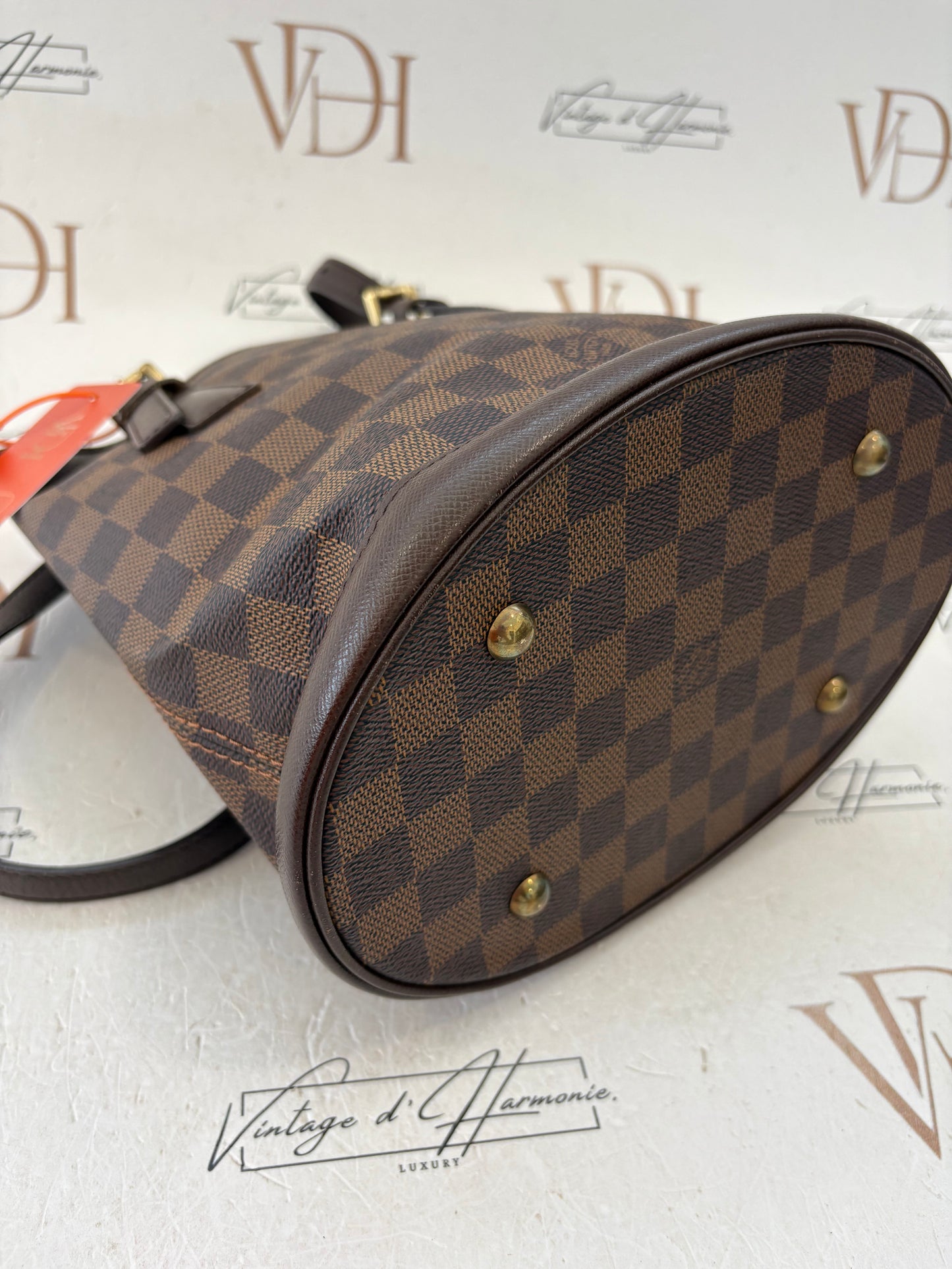 018326 - Louis Vuitton Marais
