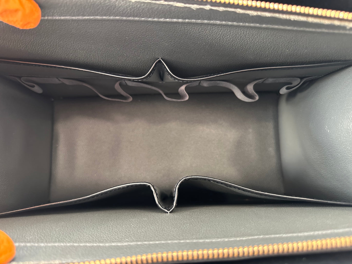 017808 - Louis Vuitton Black Epi Riviera