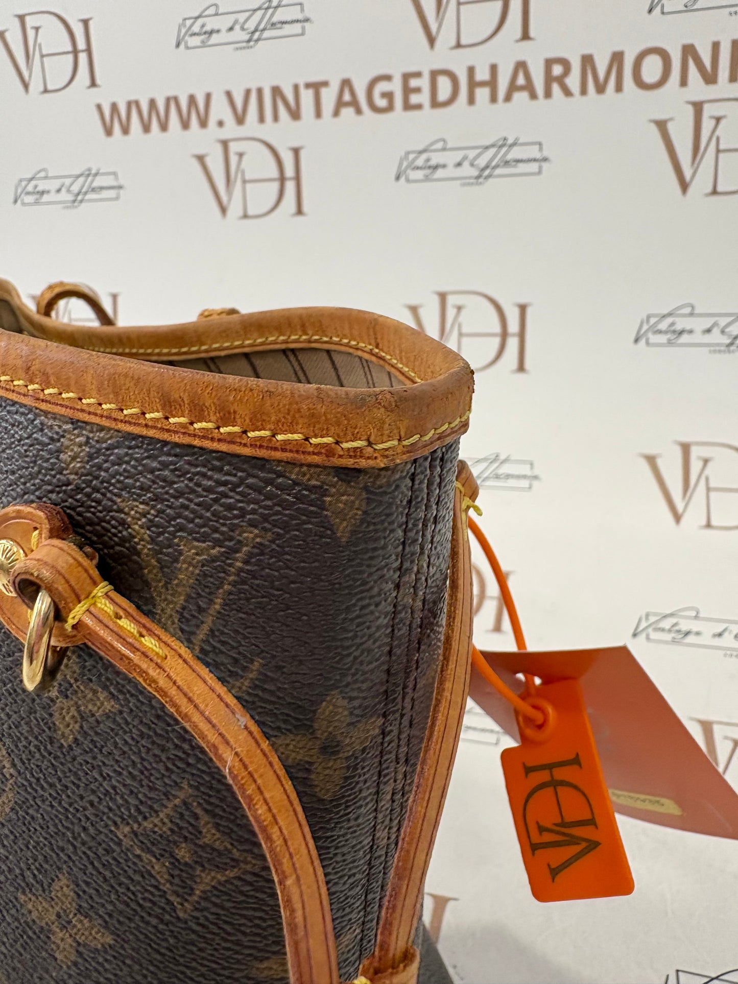016935 - Louis Vuitton Neverfull PM