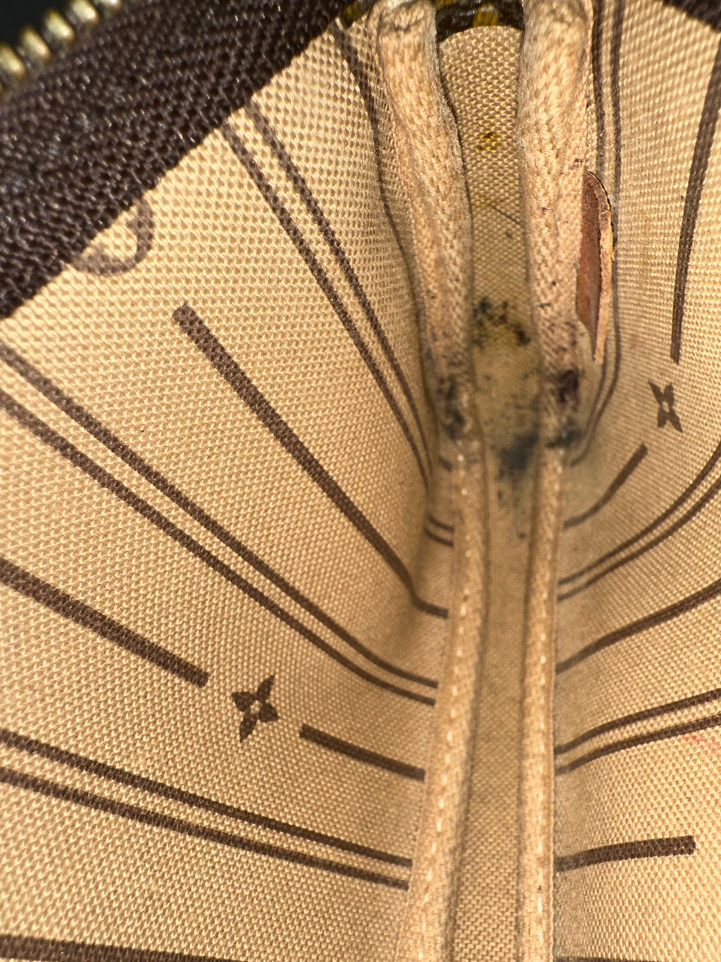 Louis Vuitton Mini Pochette Accessoires