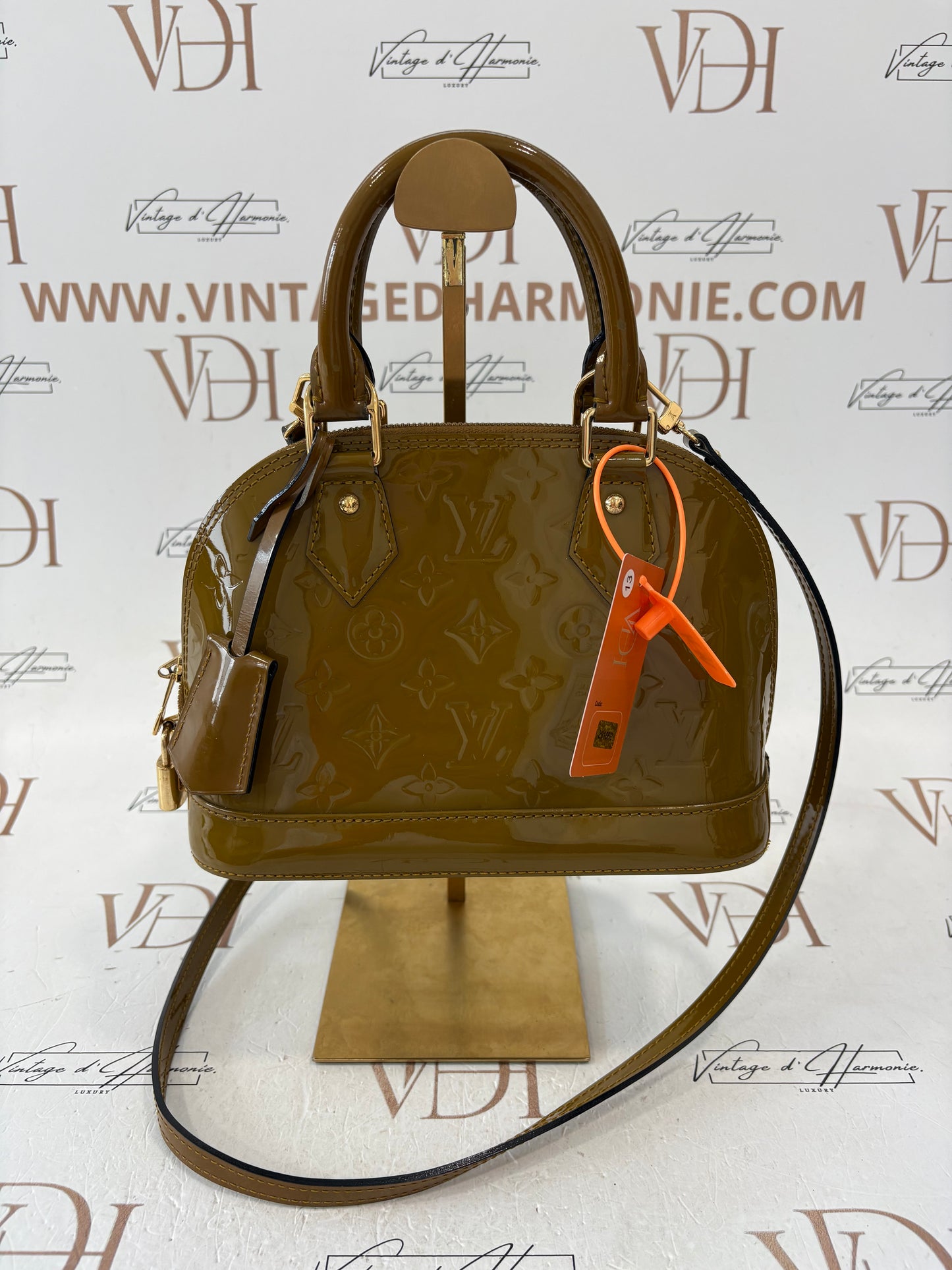 201660 - Louis Vuitton Alma BB