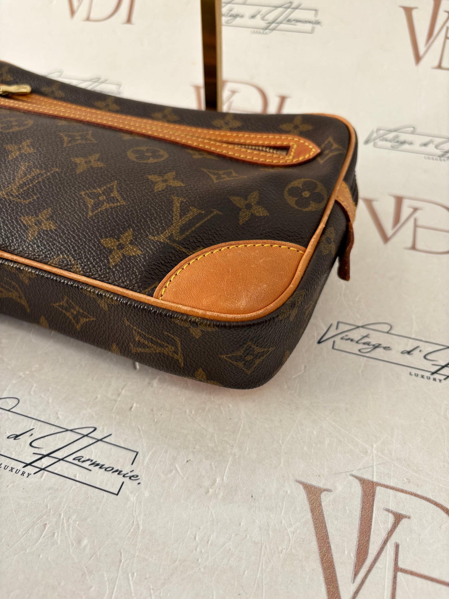 018939 - Louis Vuitton Dragonne GM