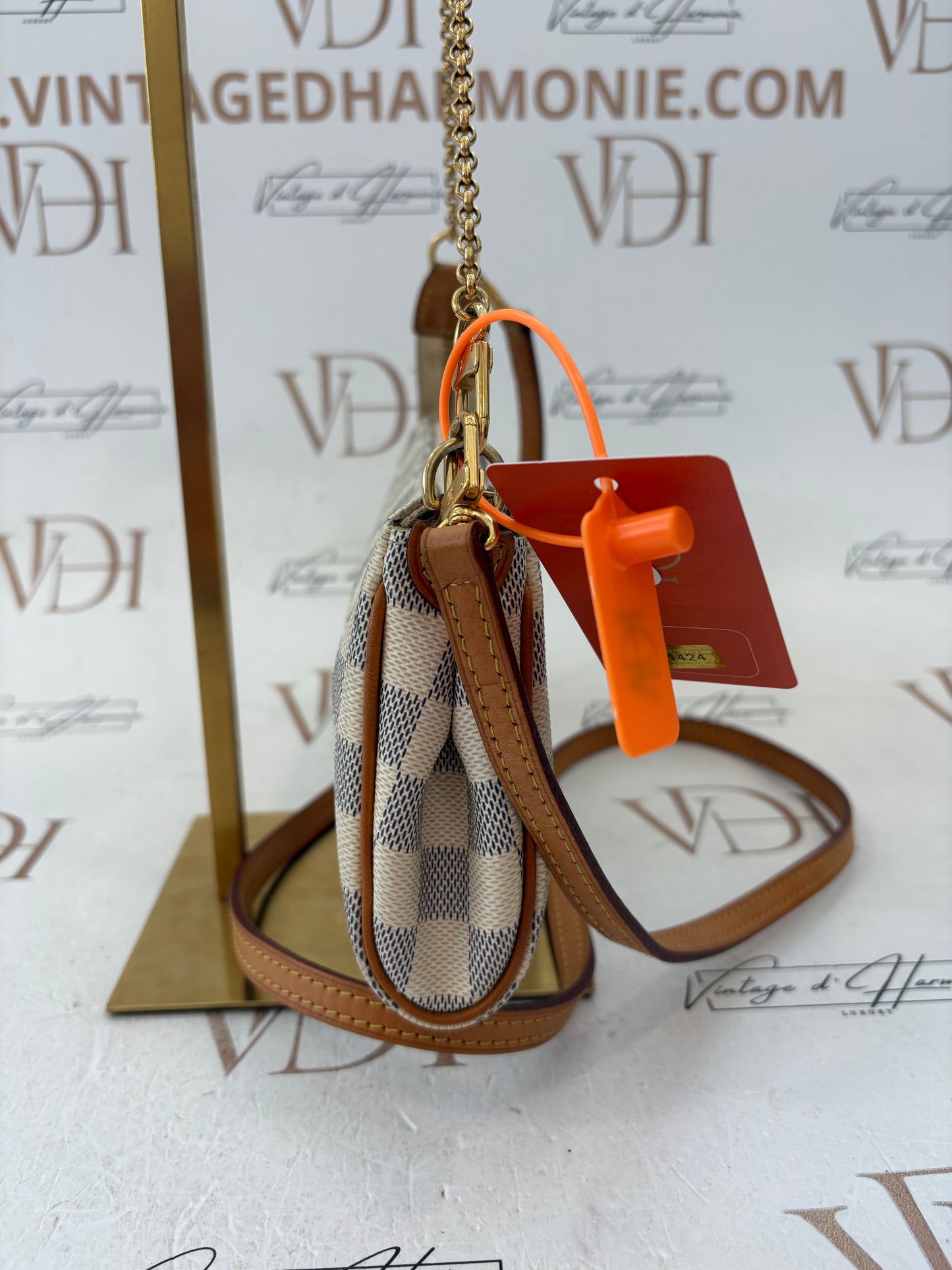 201424 - Louis Vuitton Eva