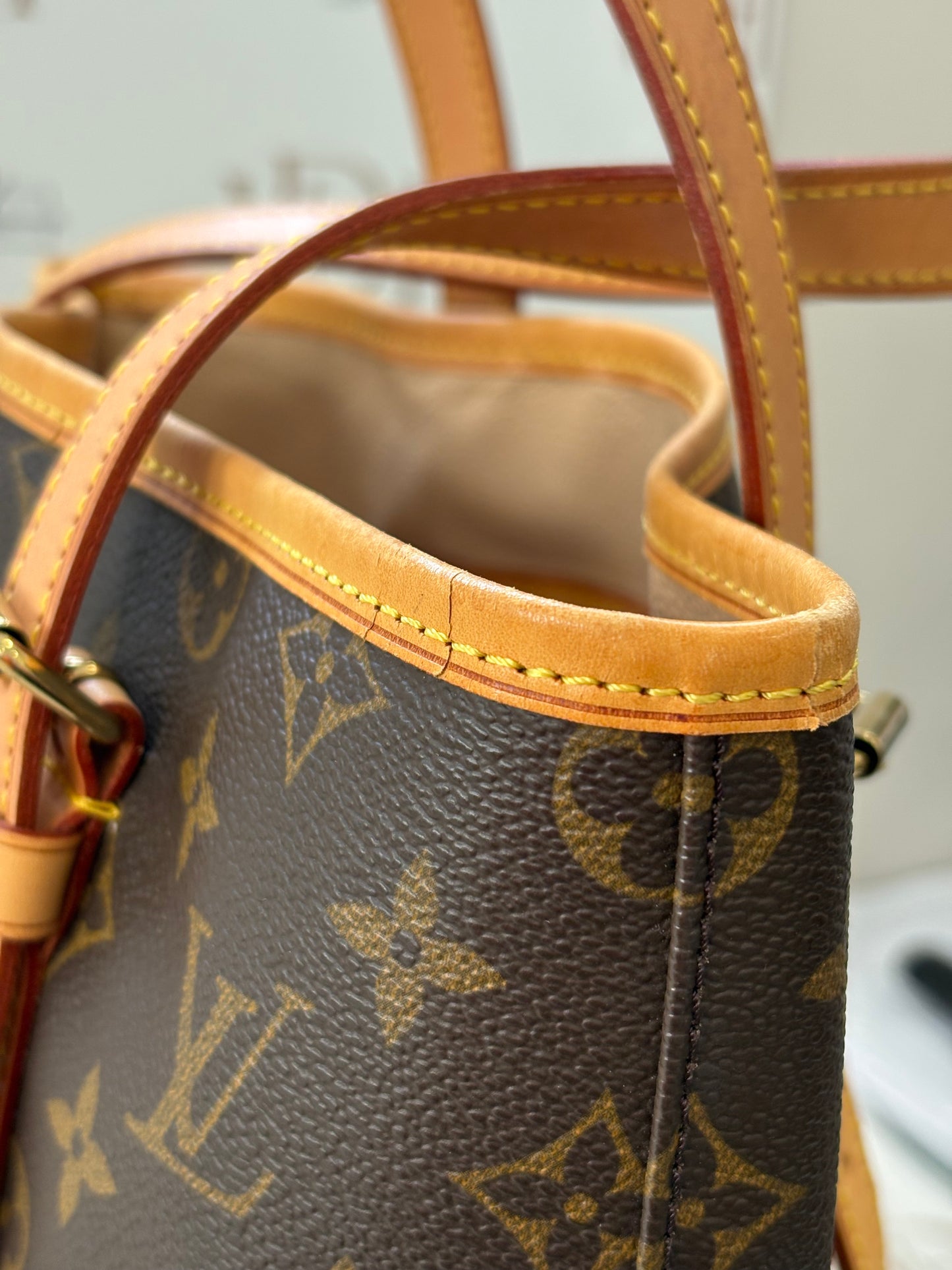 018790 - Louis Vuitton Bucket GM