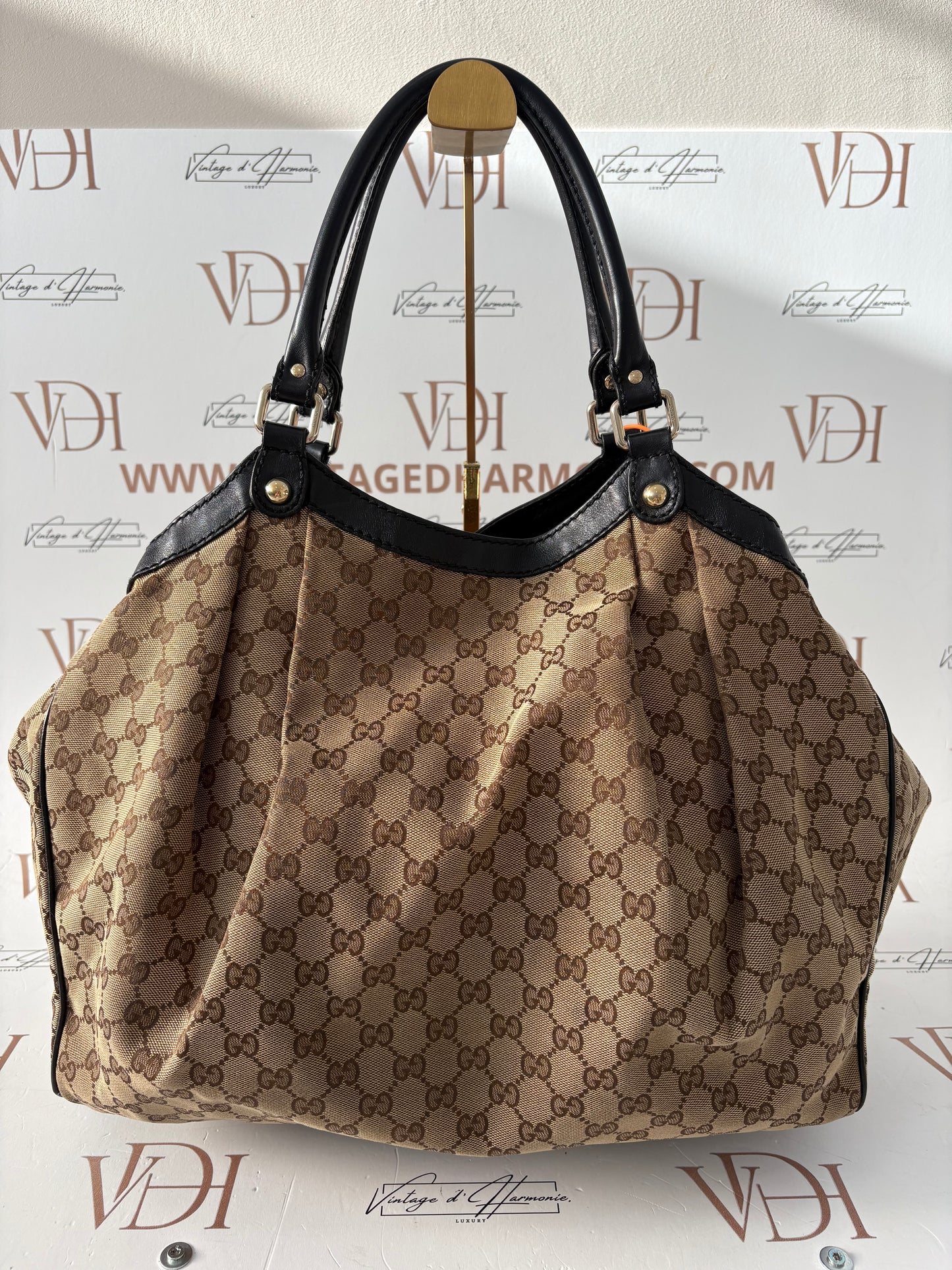 201643 - Gucci Sukey