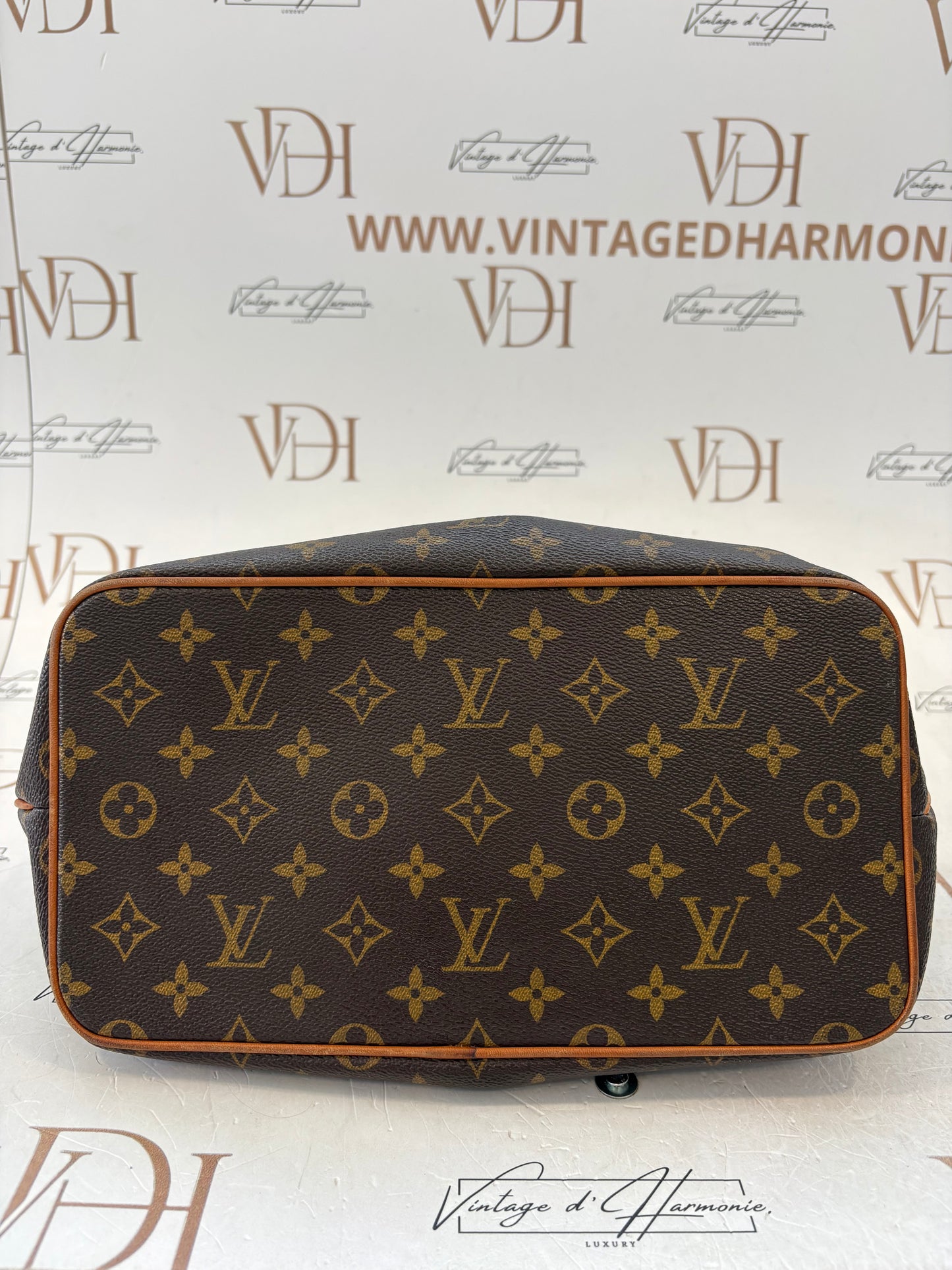 384205 - Louis Vuitton Palermo