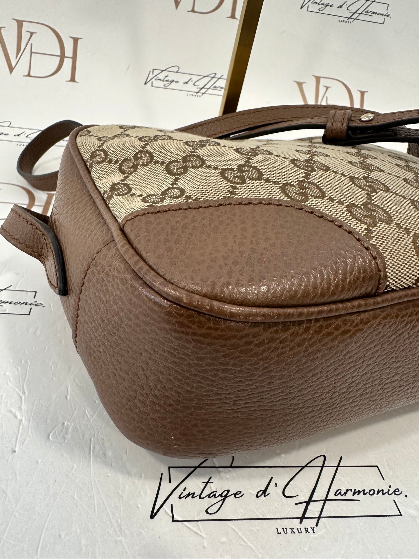 382881 - Gucci Bree