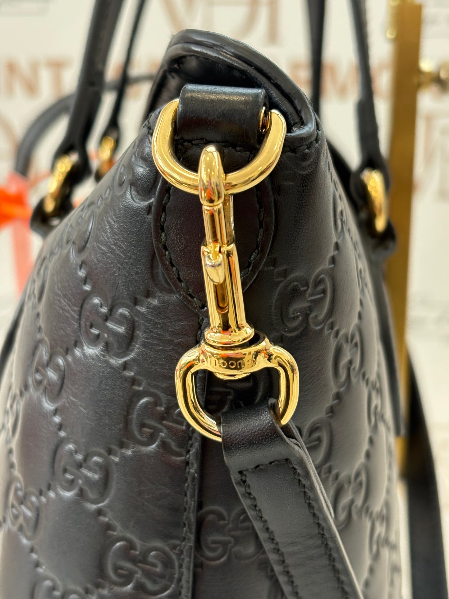 384279 - Gucci