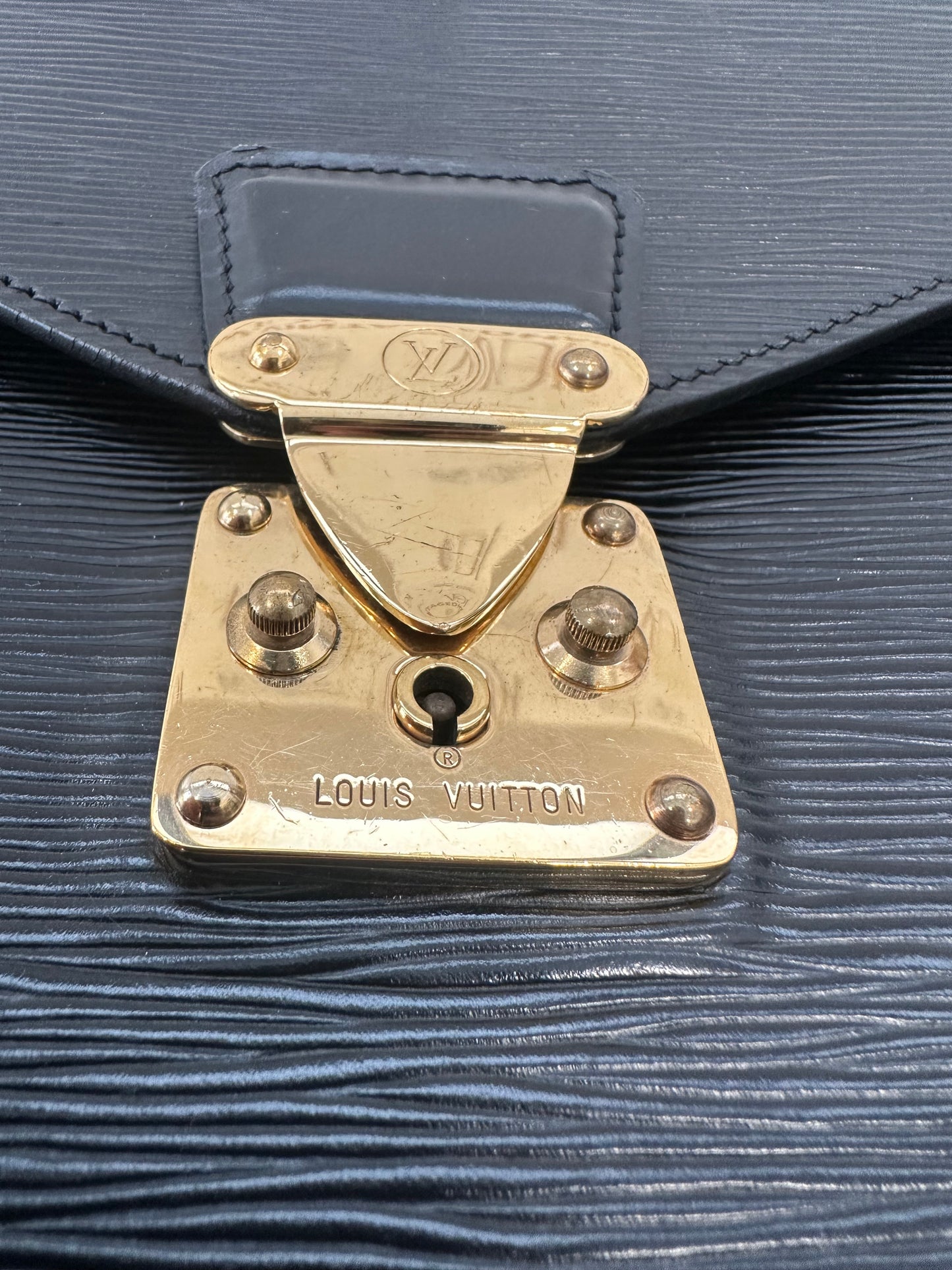 017873 - Louis Vuitton Epi Serviette