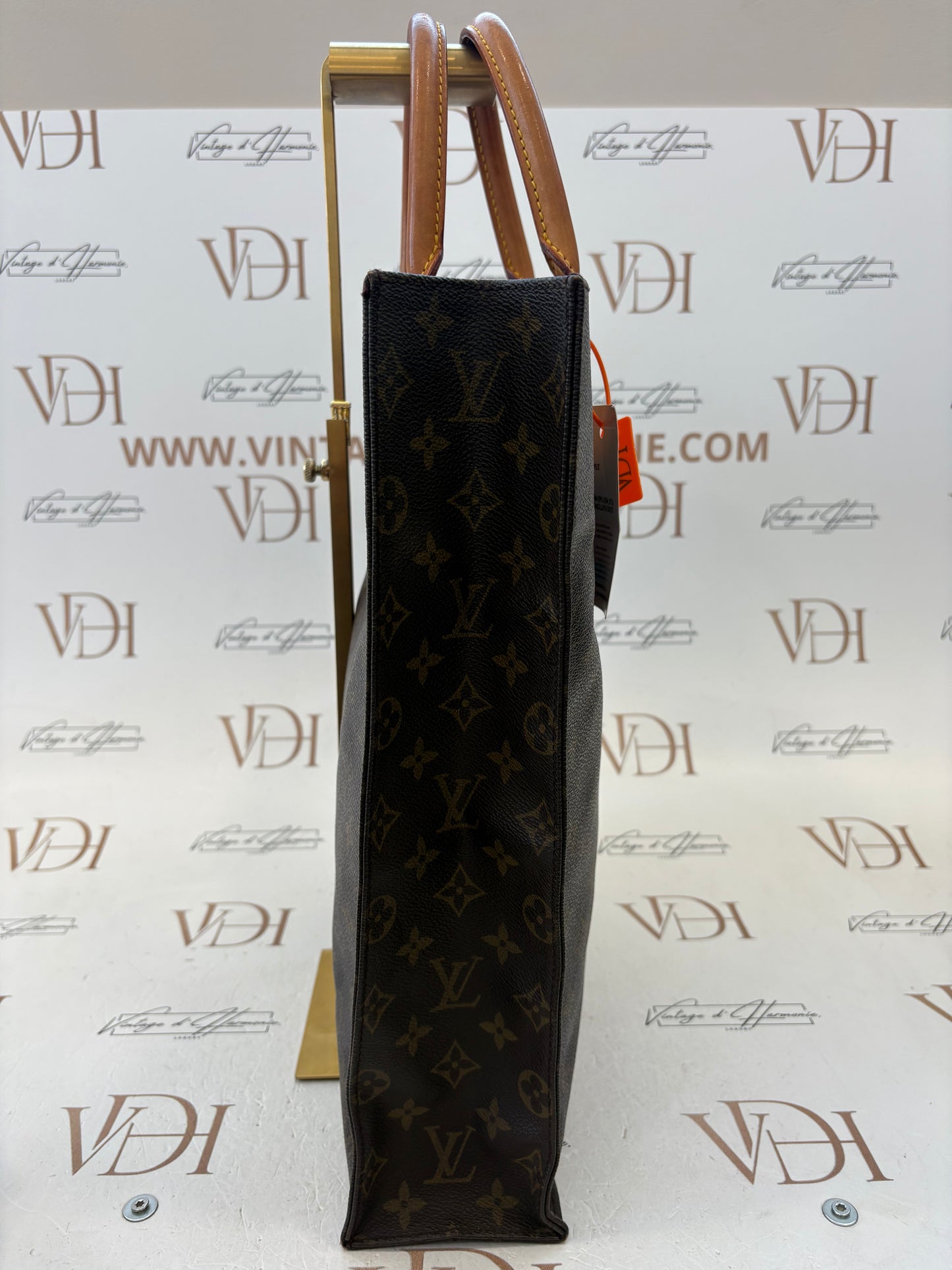 018779 - Louis Vuitton Sac Plat