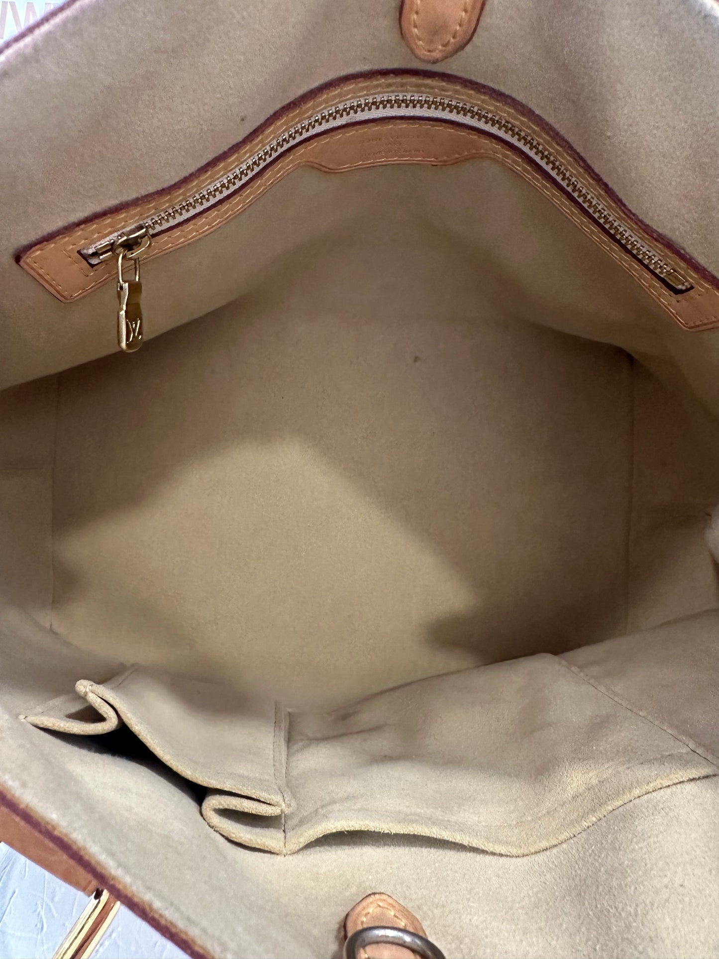 017921 - Louis Vuitton Azur Hampstead PM