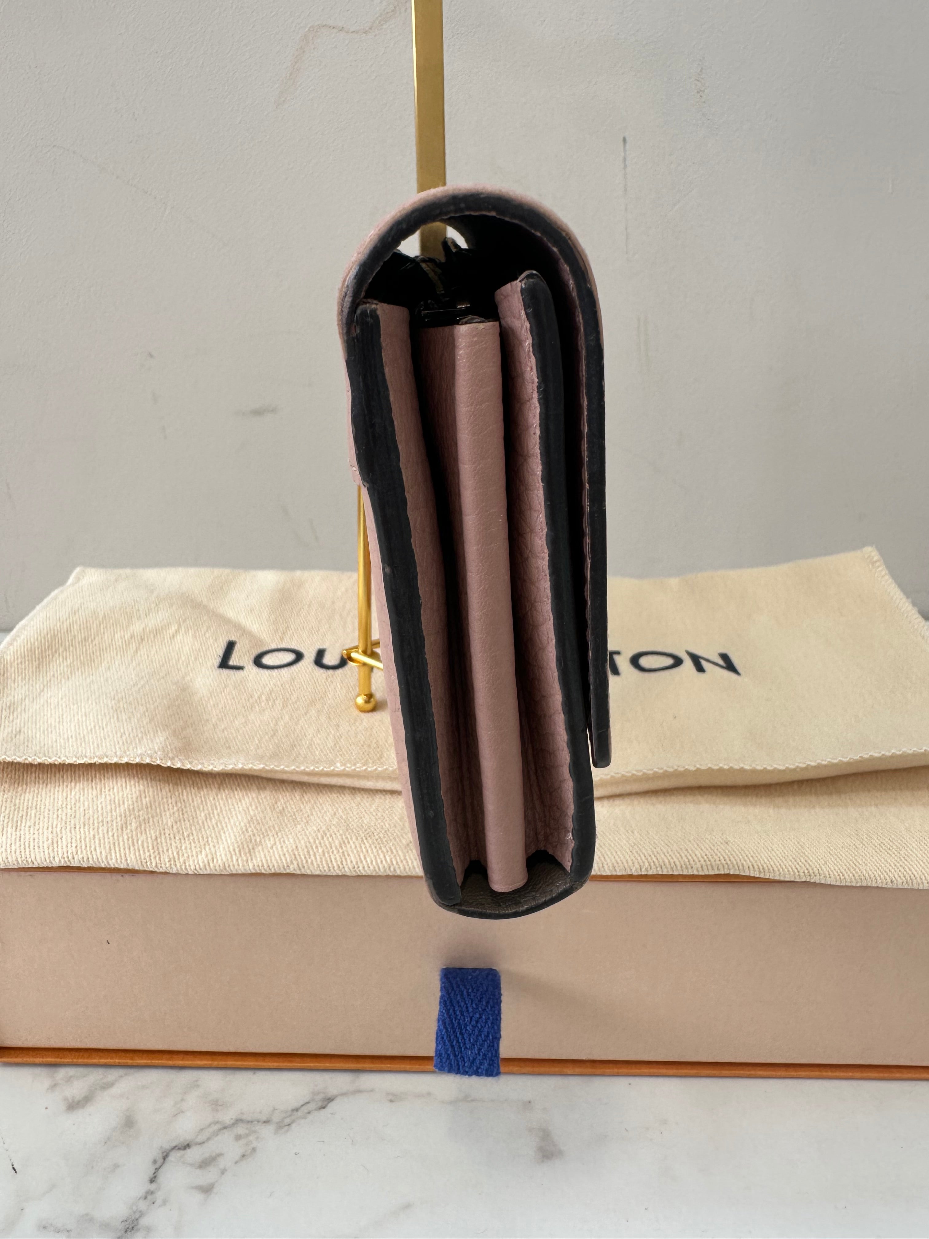 Louis Vuitton Capucines Long Wallet
