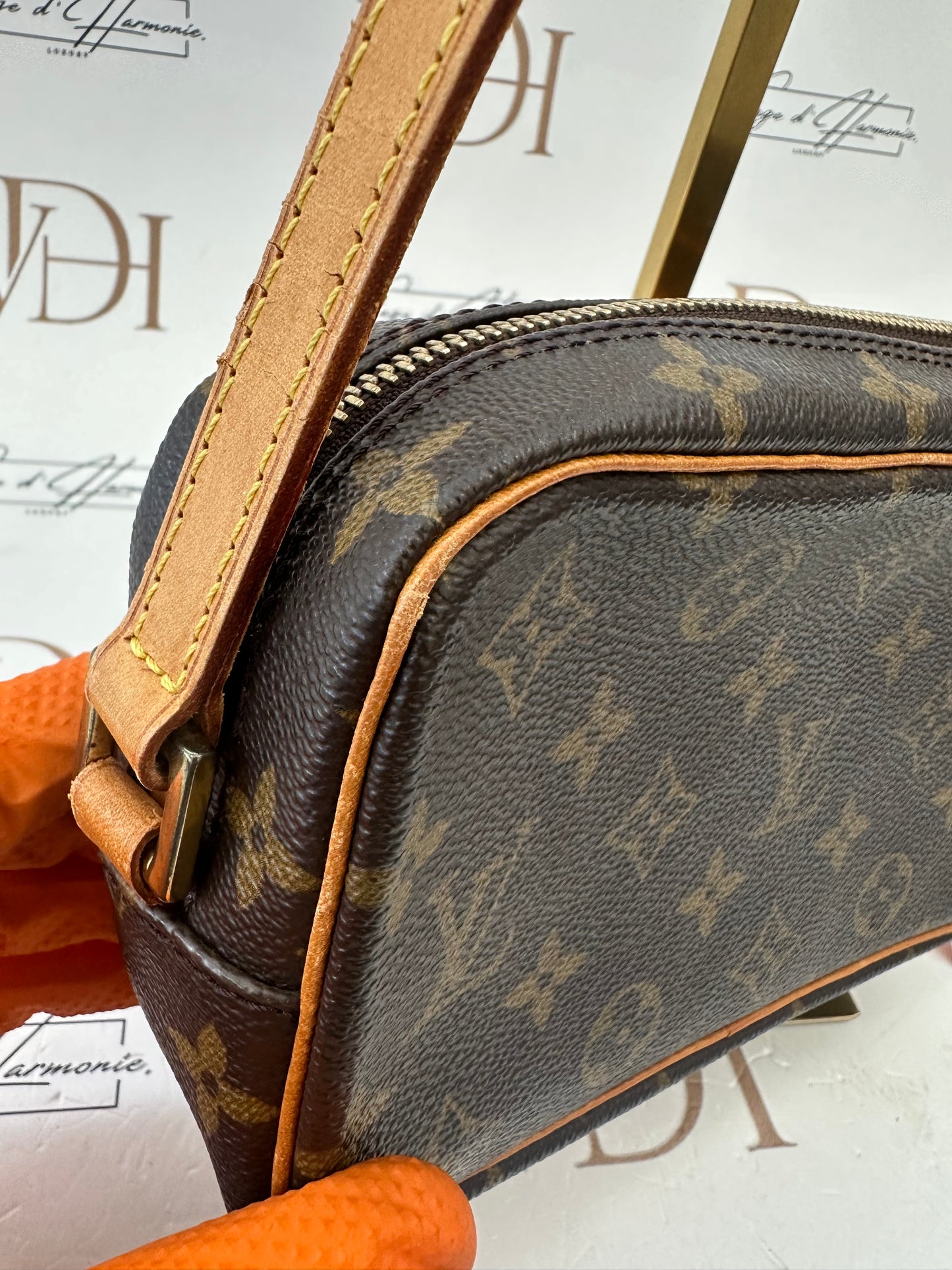 017763 - Louis Vuitton Pochette Cite