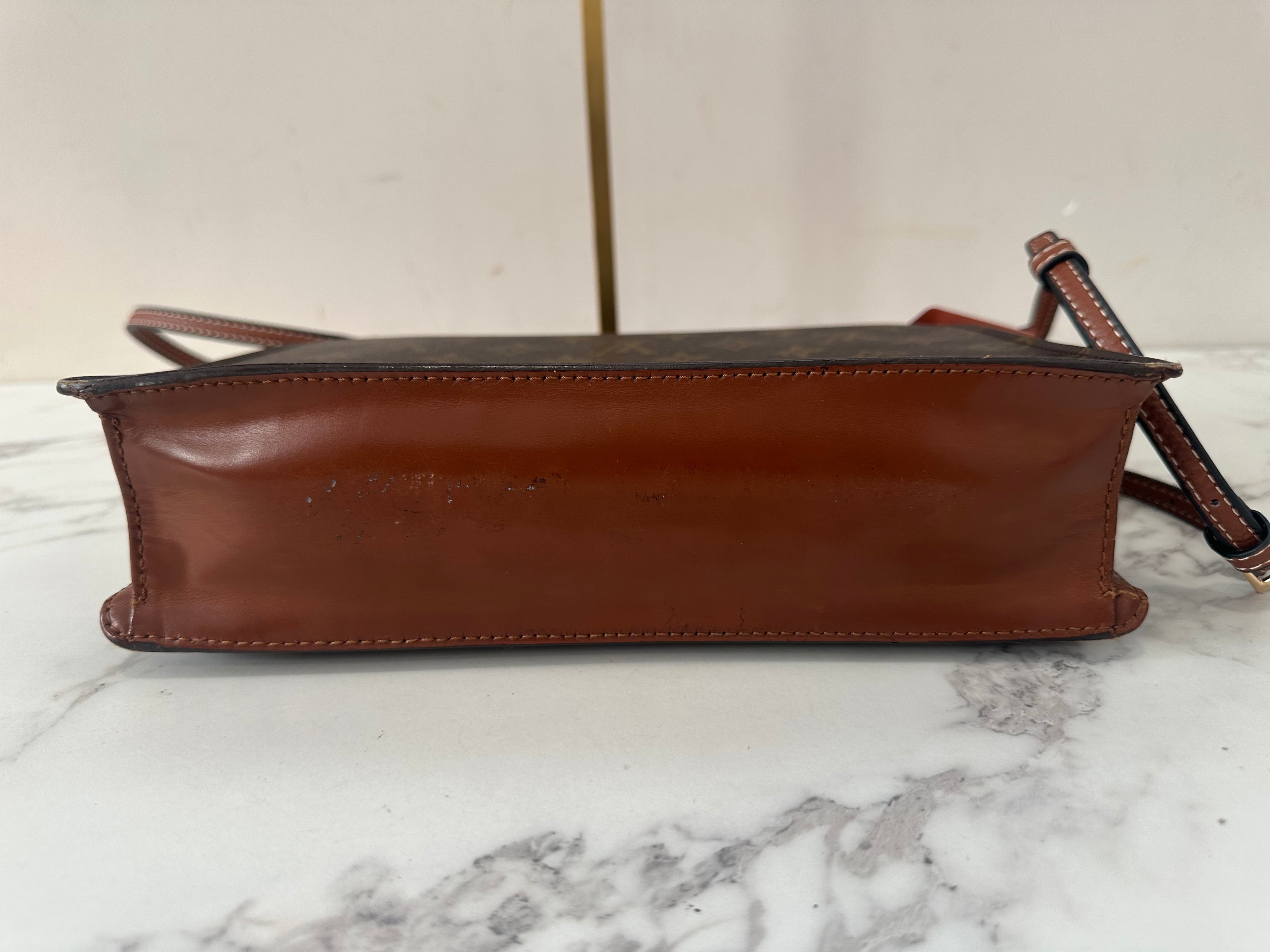 Louis Vuitton Monceau 26