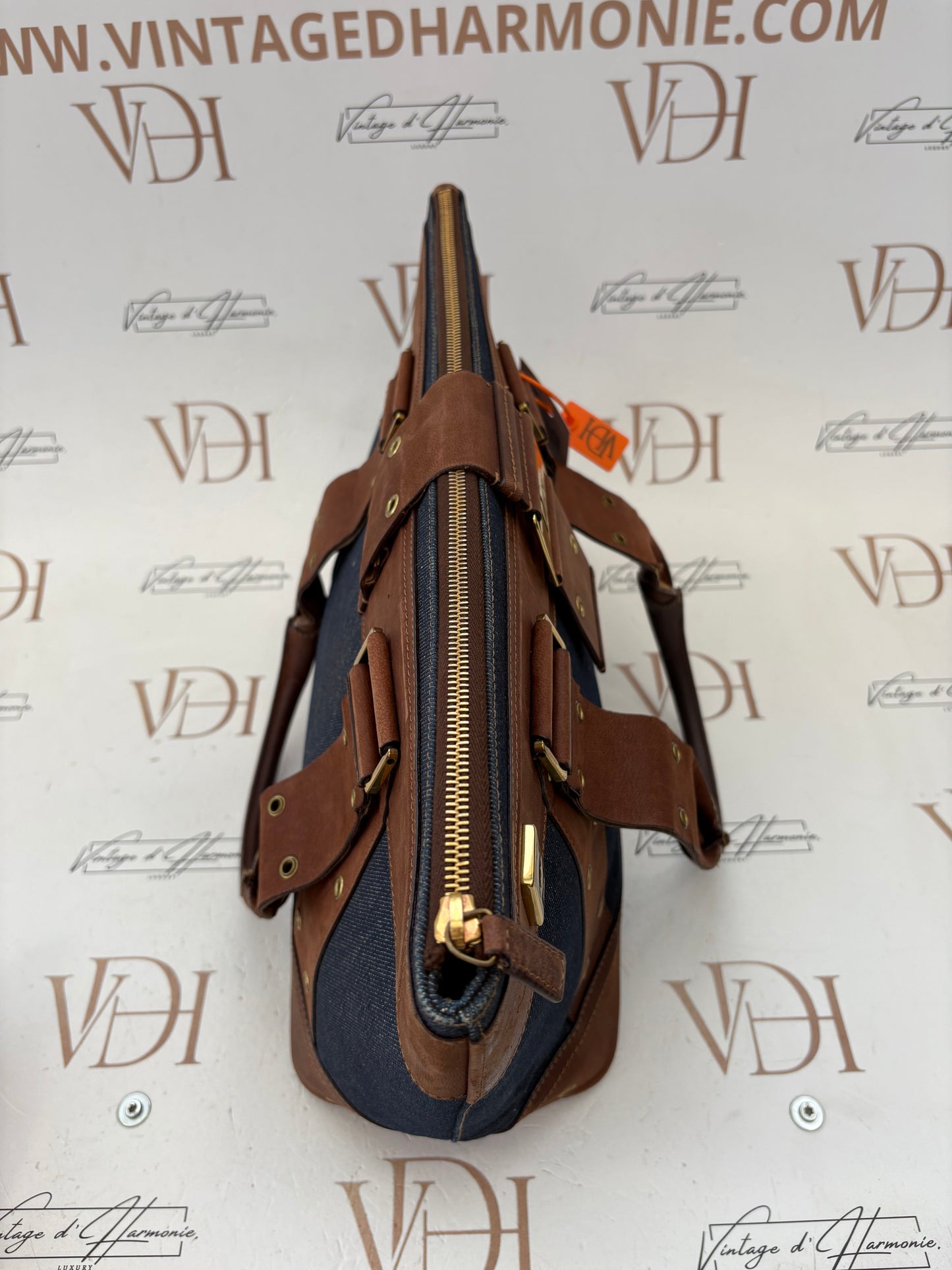 018158 - Christian Dior Blue Denim Street