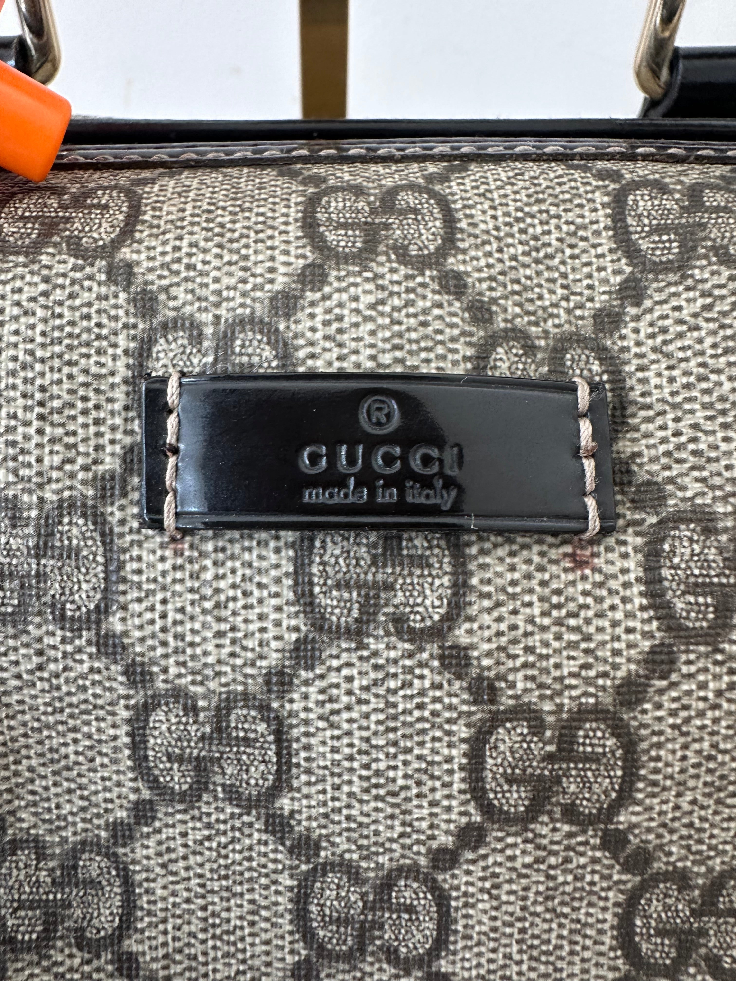 Gucci GG Supreme