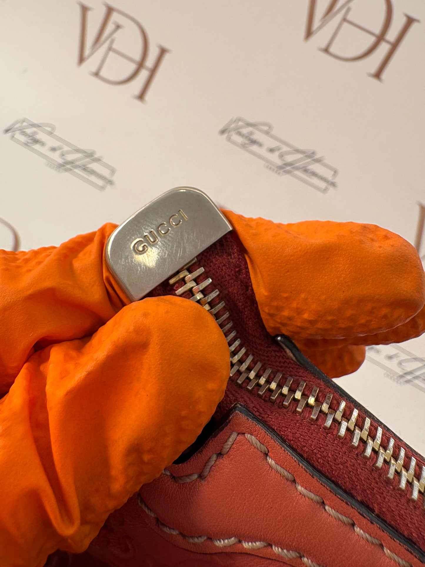 383174 - Gucci Sukey