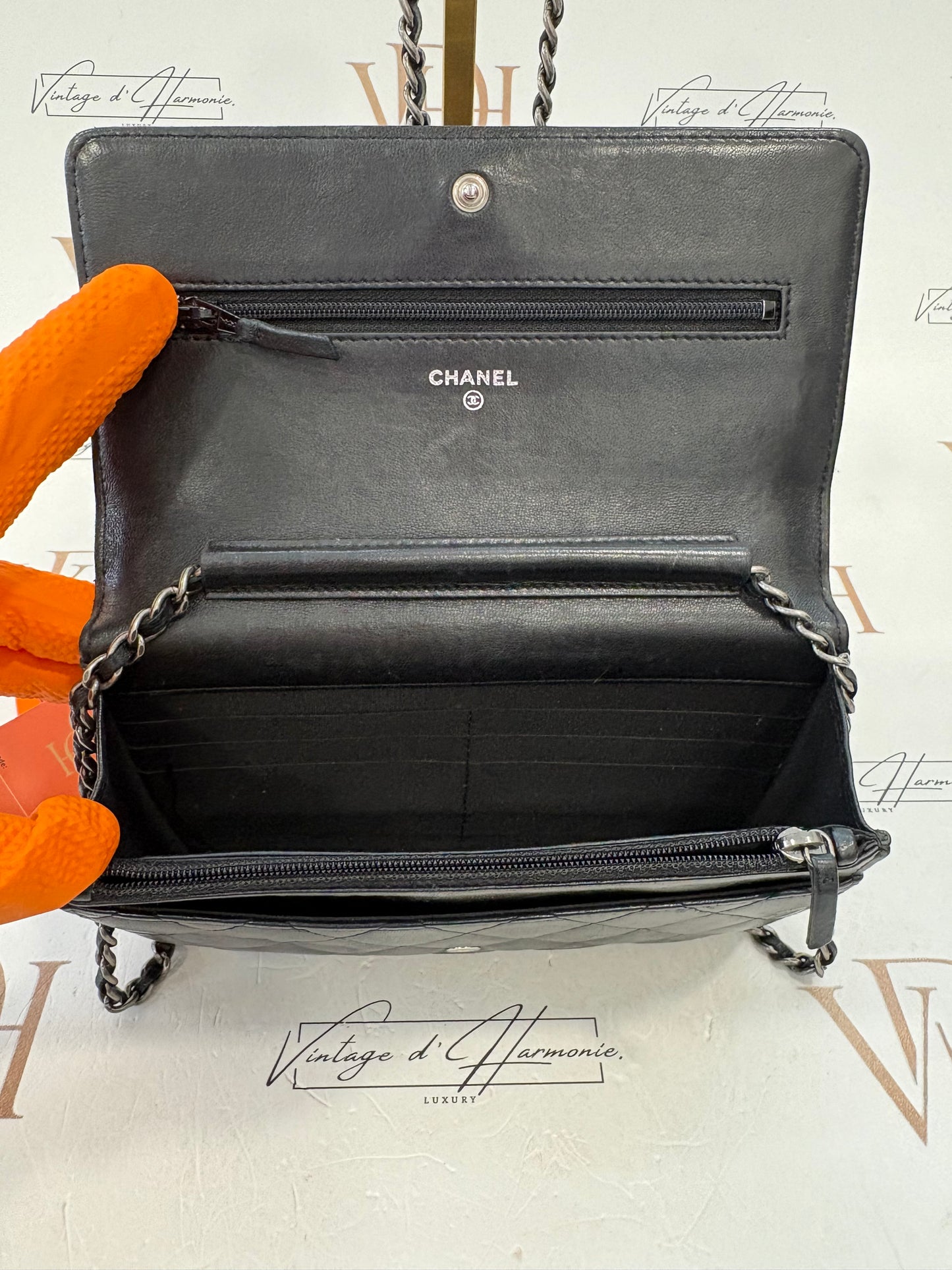 383065 - Chanel Boy Bag