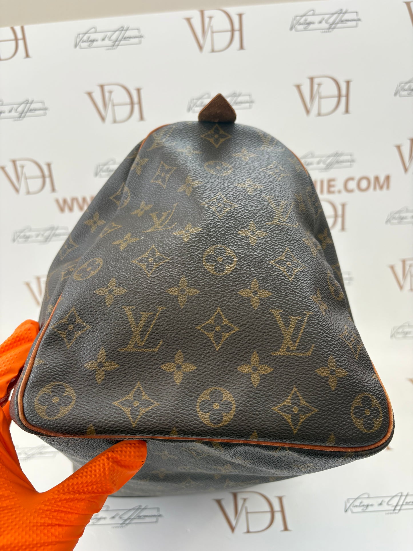 018759 - Louis Vuitton Speedy 40
