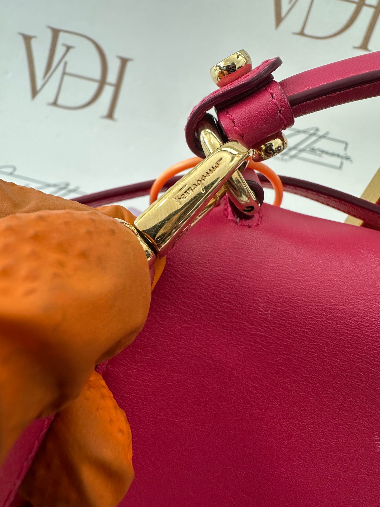 383004 - Salvatore Ferragamo Sofia