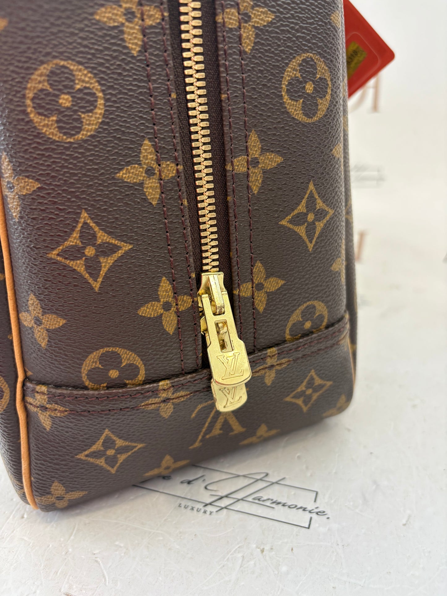 018318 - Louis Vuitton Deauville
