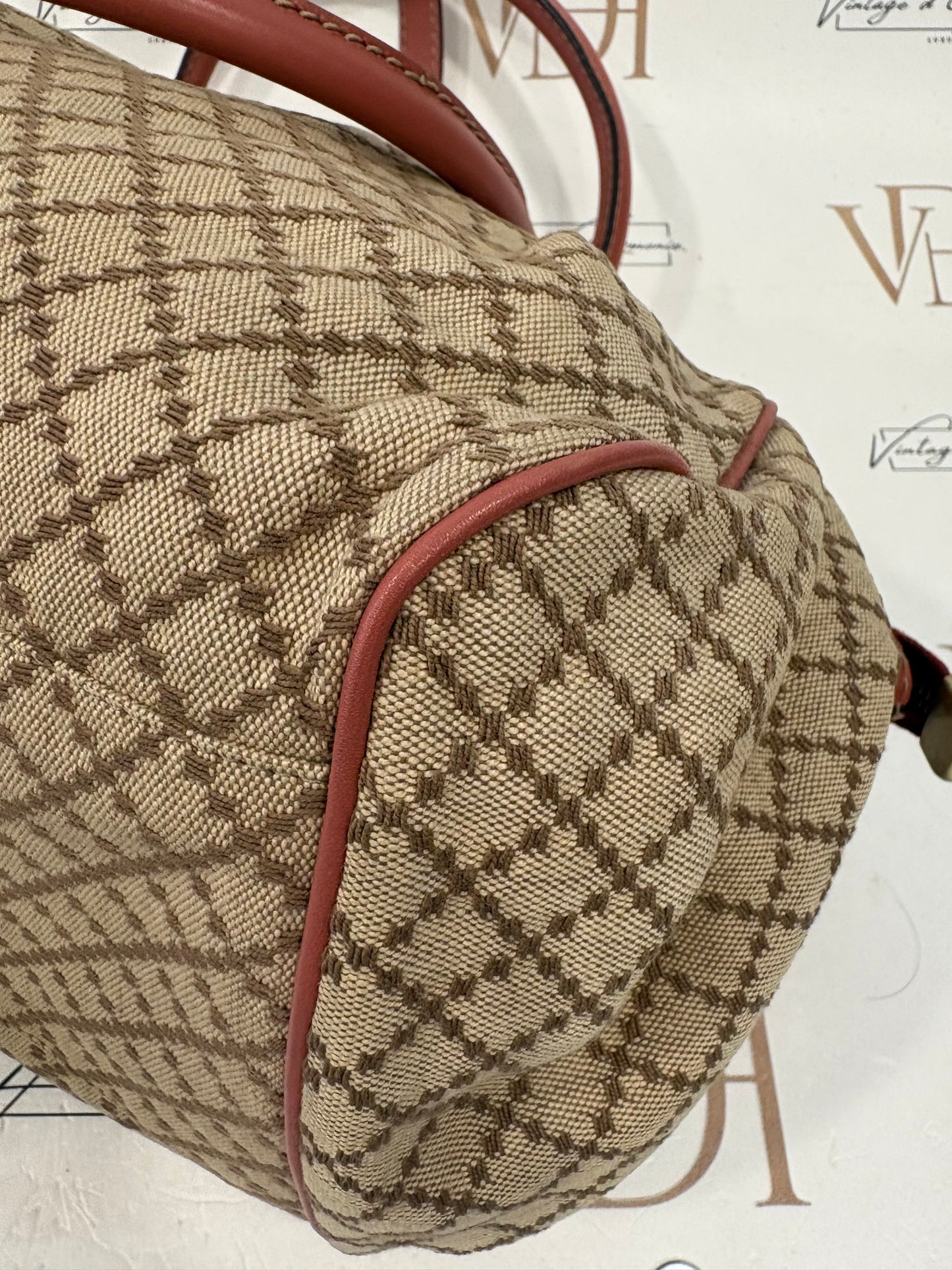 383092 - Gucci Sukey
